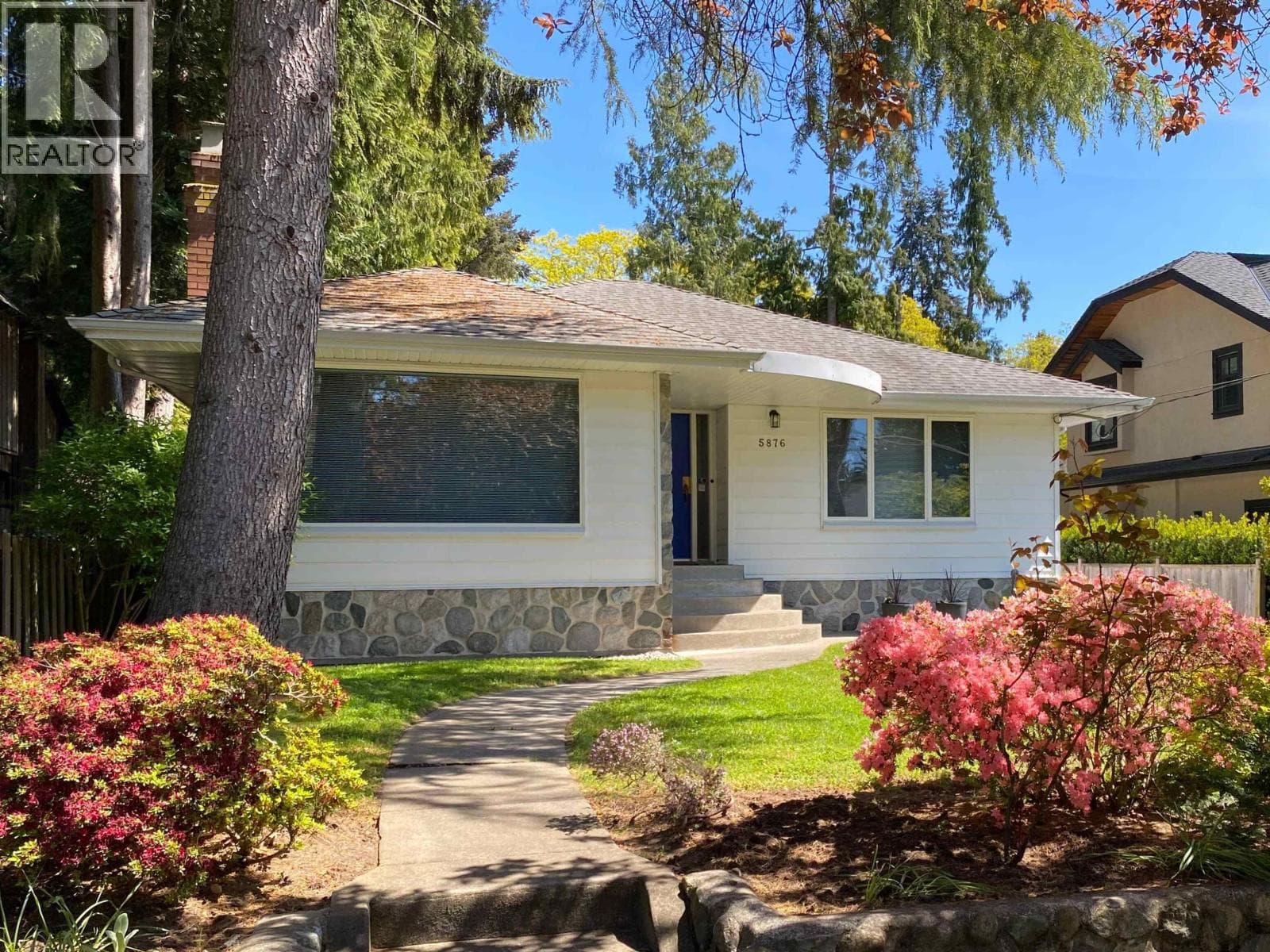 5876 HIGHBURY STREET