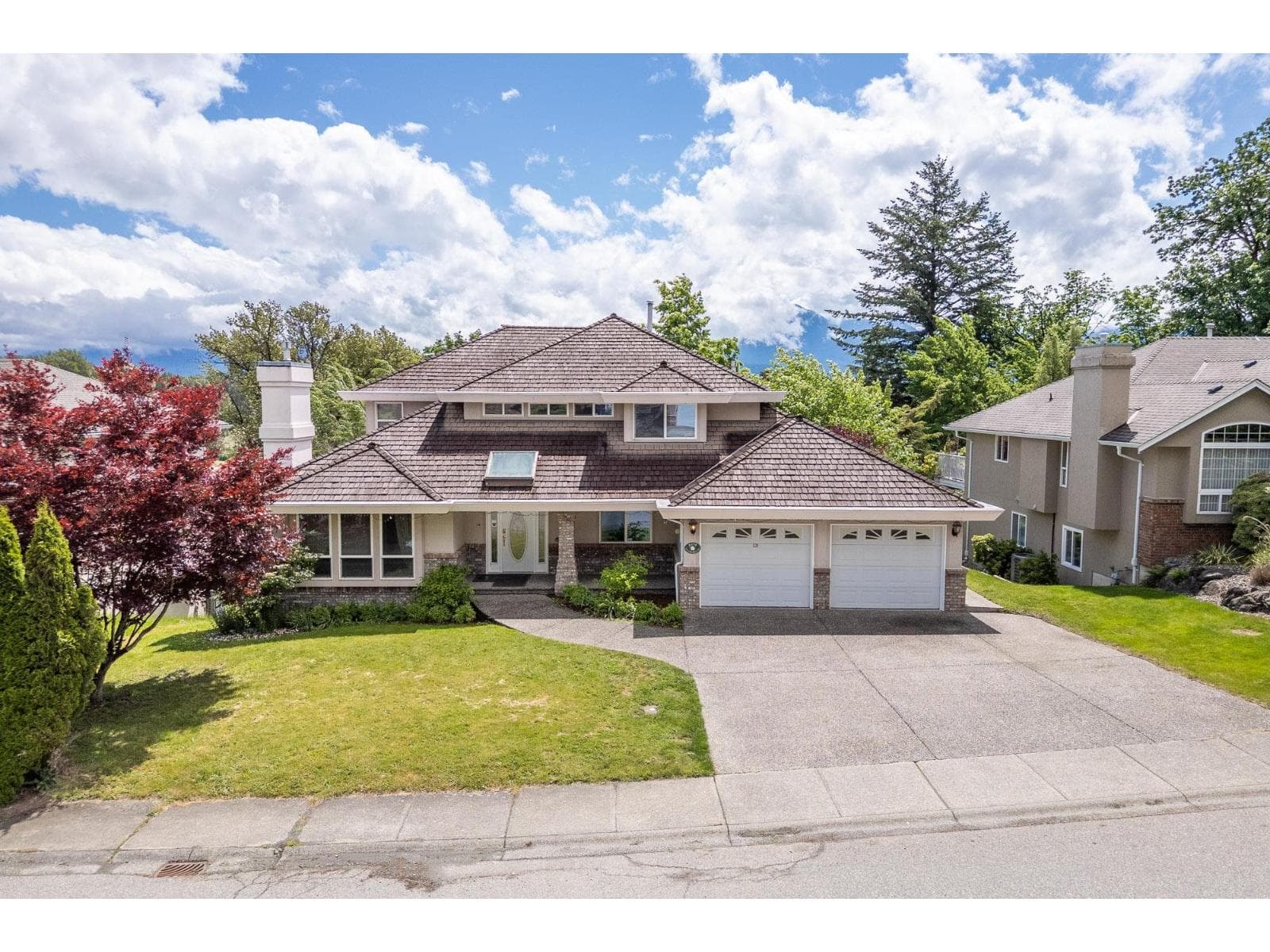 8678 SUNBURST PLACE, Chilliwack Mountain