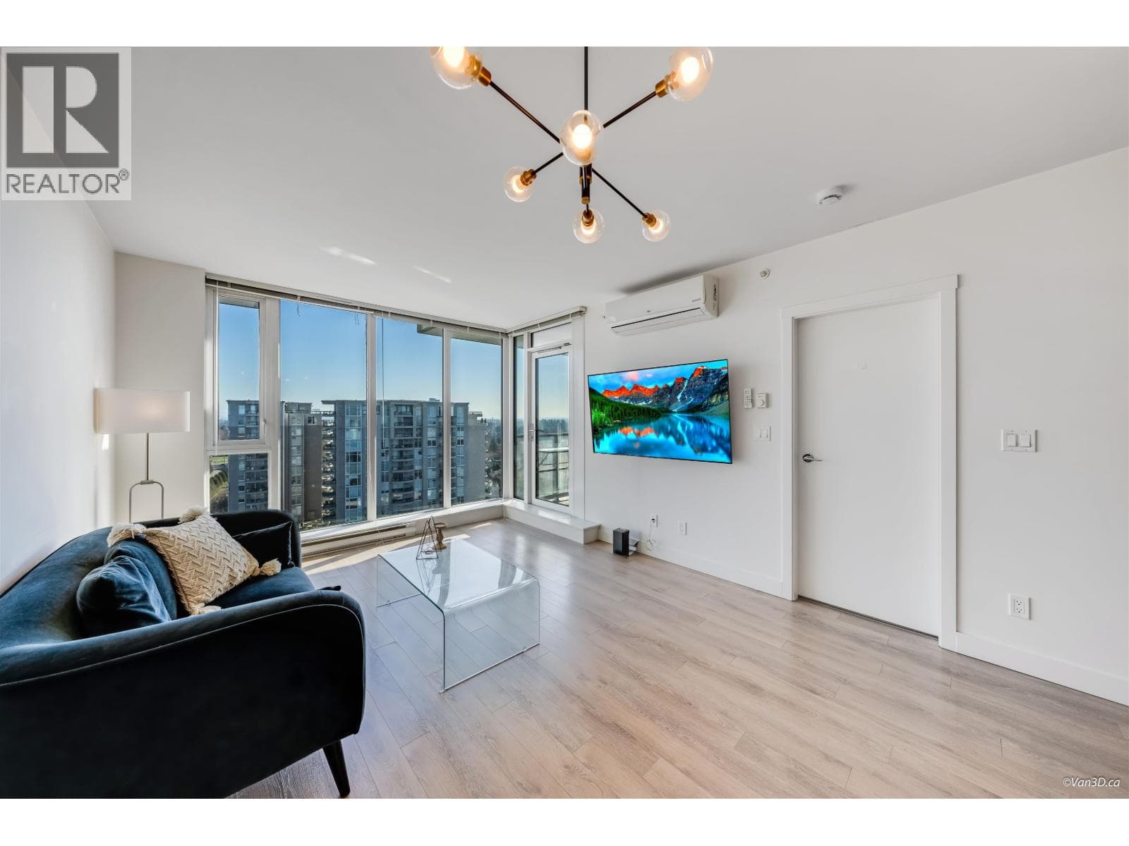 1901 8288 GRANVILLE AVENUE