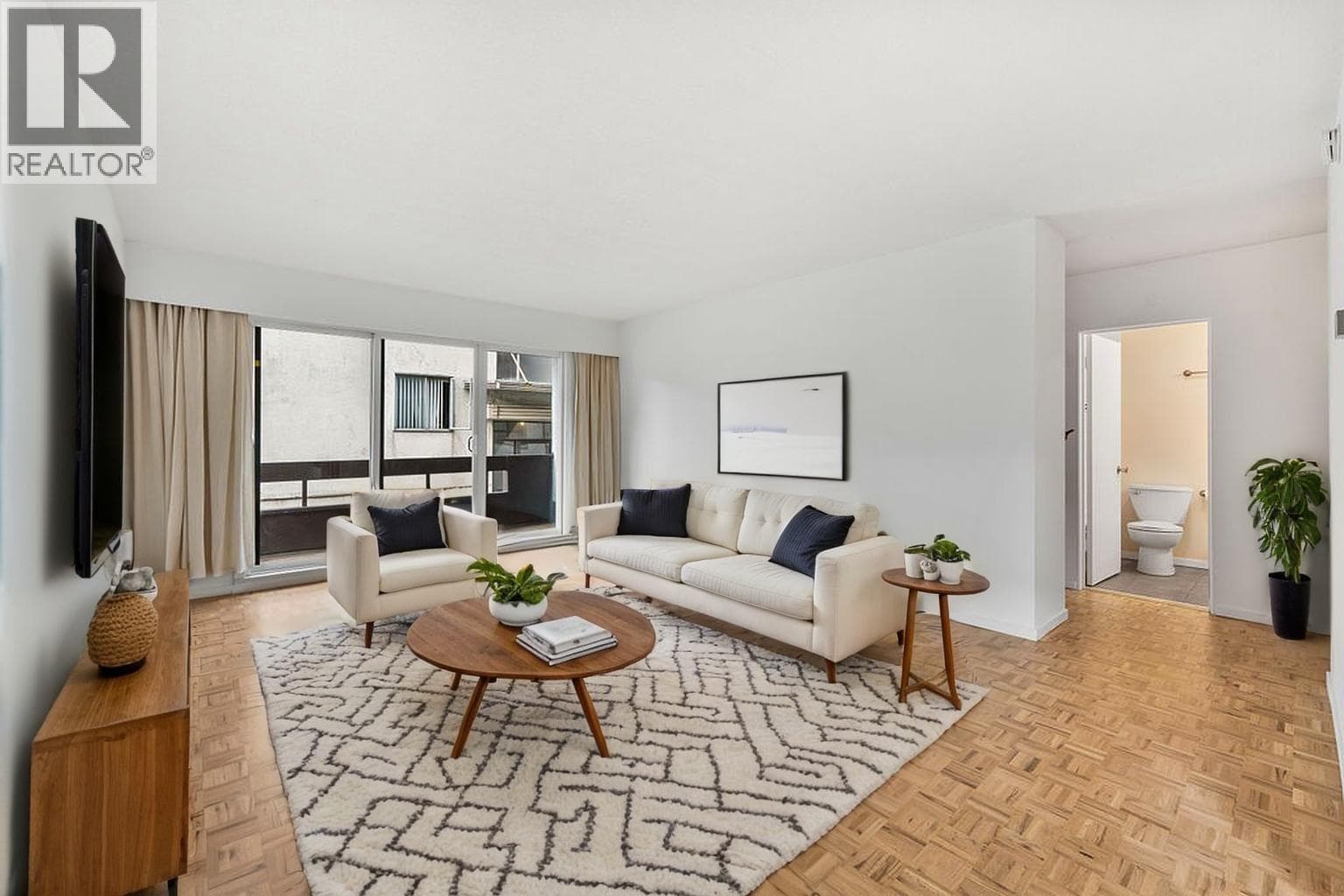 305 2025 W 2ND AVENUE