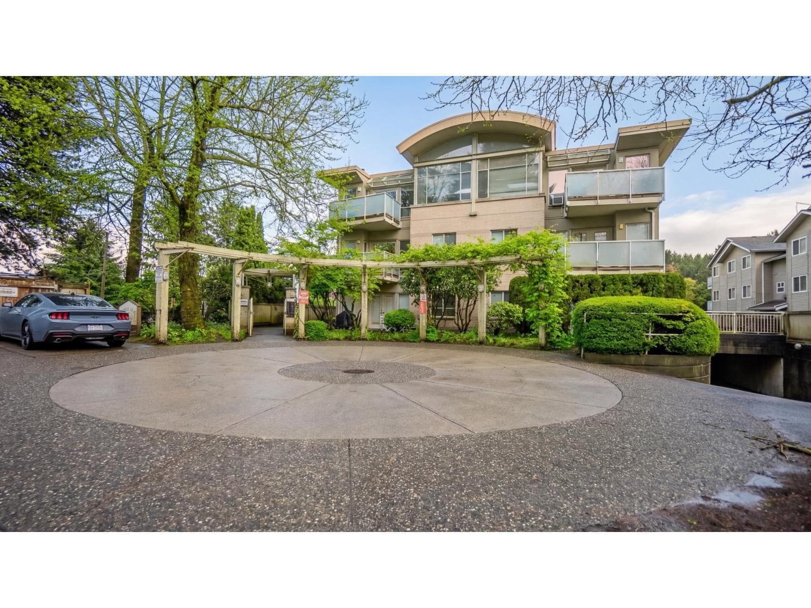 12 33682 MARSHALL ROAD