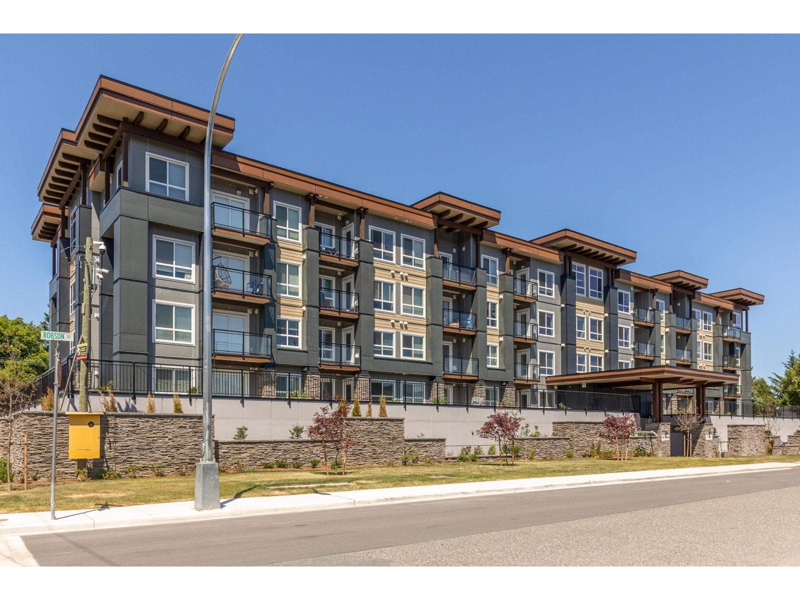 214 9450 ROBSON STREET, Chilliwack Proper West