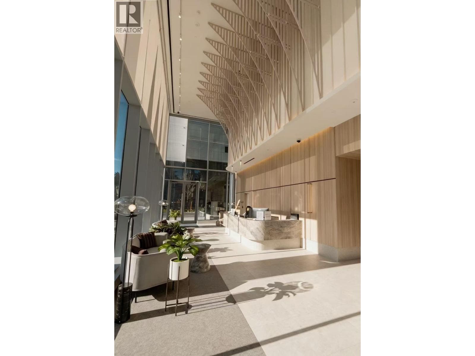 2502 6087 WILSON AVENUE