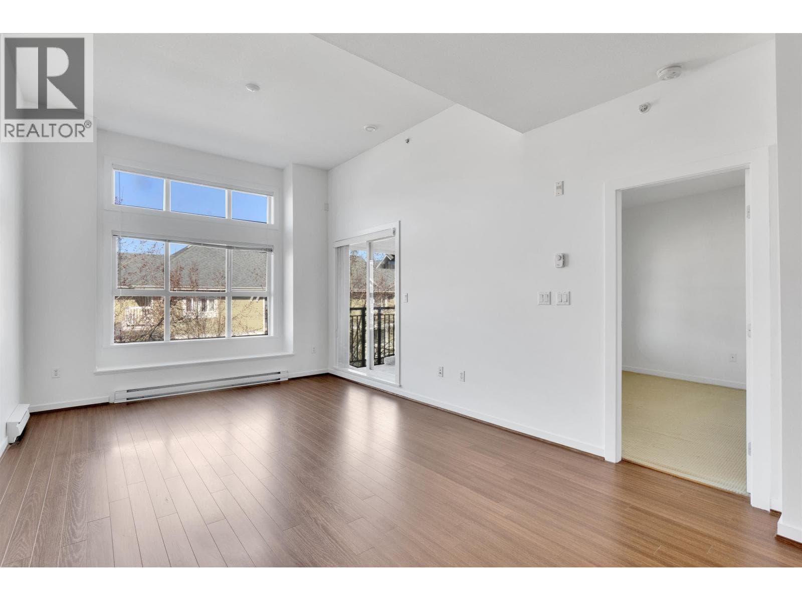 406 5665 IRMIN STREET