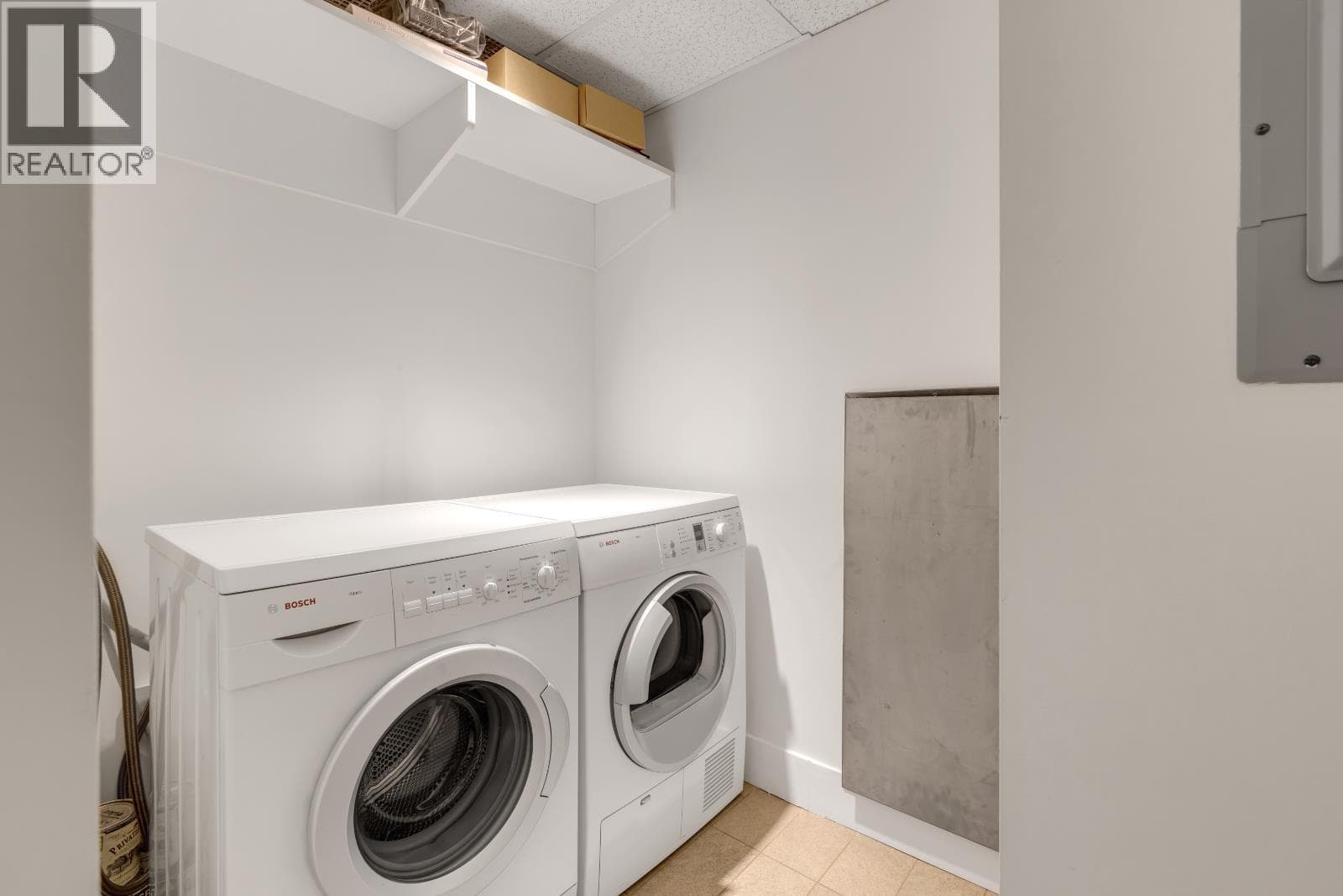 2X09 1111 ALBERNI STREET