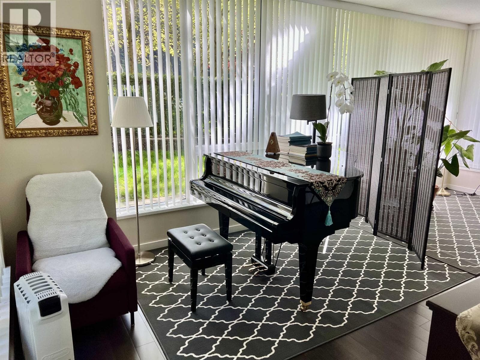 110 5728 BERTON AVENUE