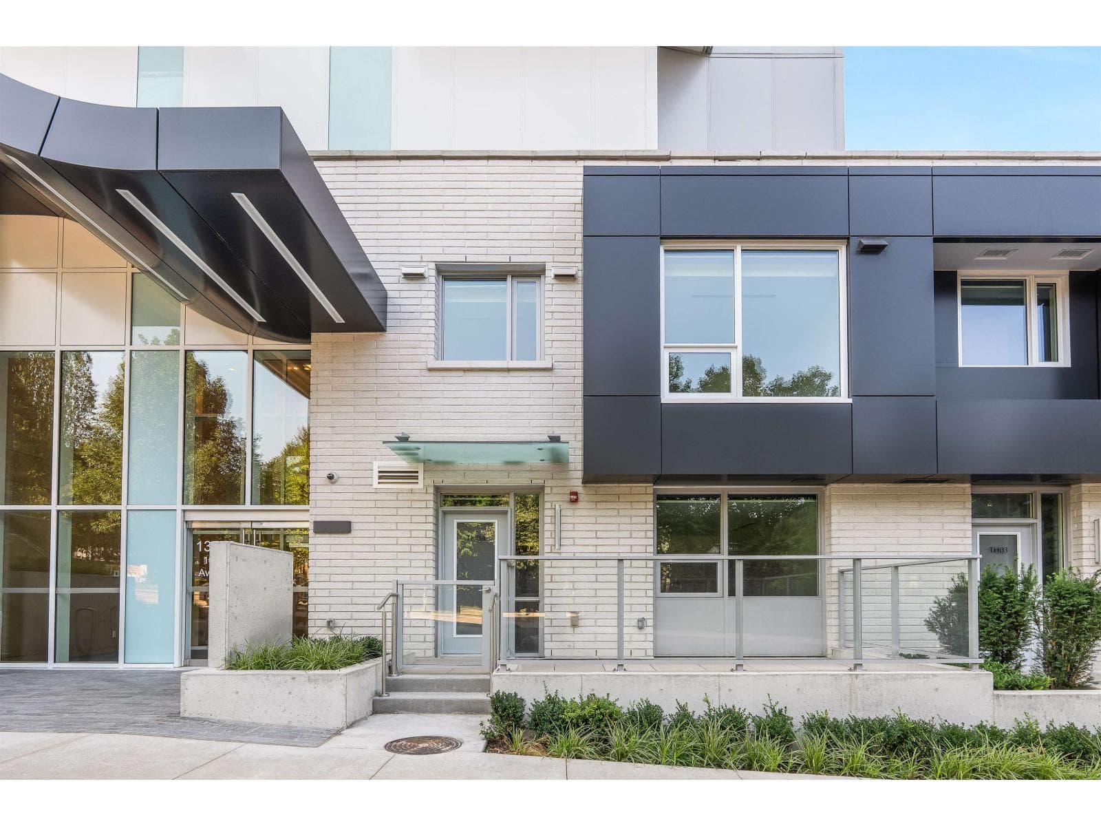 TH4 13778 100TH AVENUE