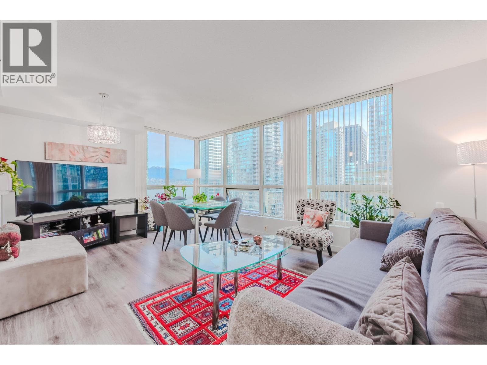 1204 555 JERVIS STREET