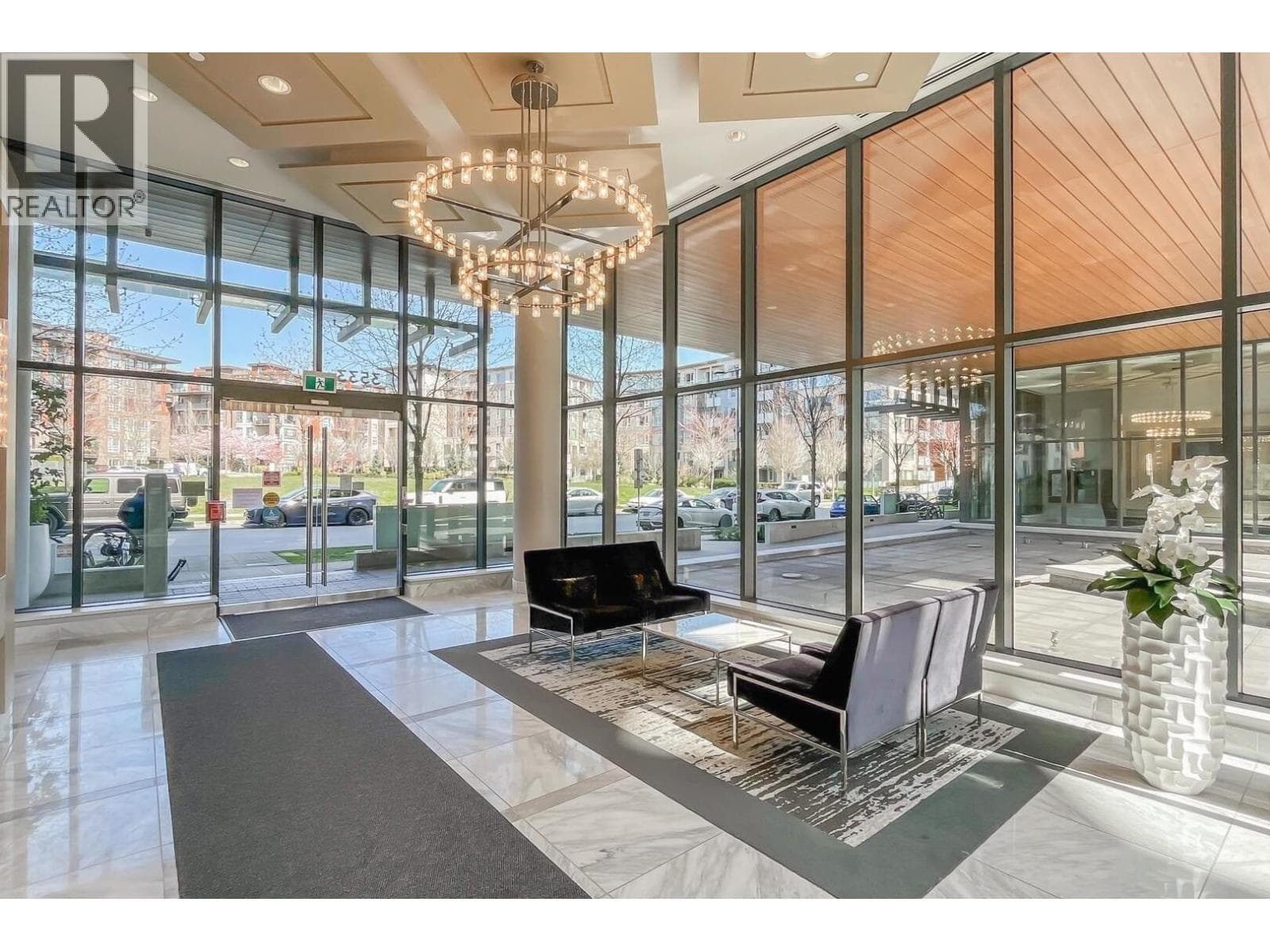 302 3533 ROSS DRIVE DRIVE