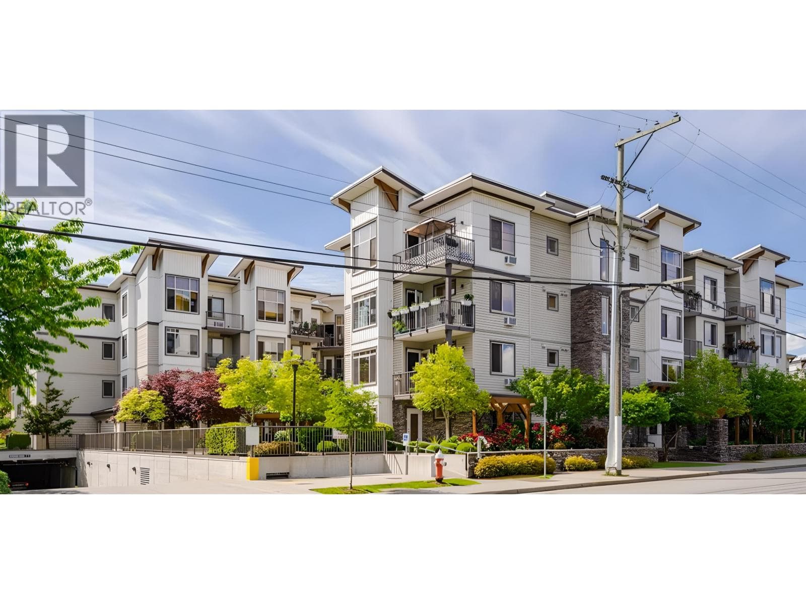 312 11887 BURNETT STREET