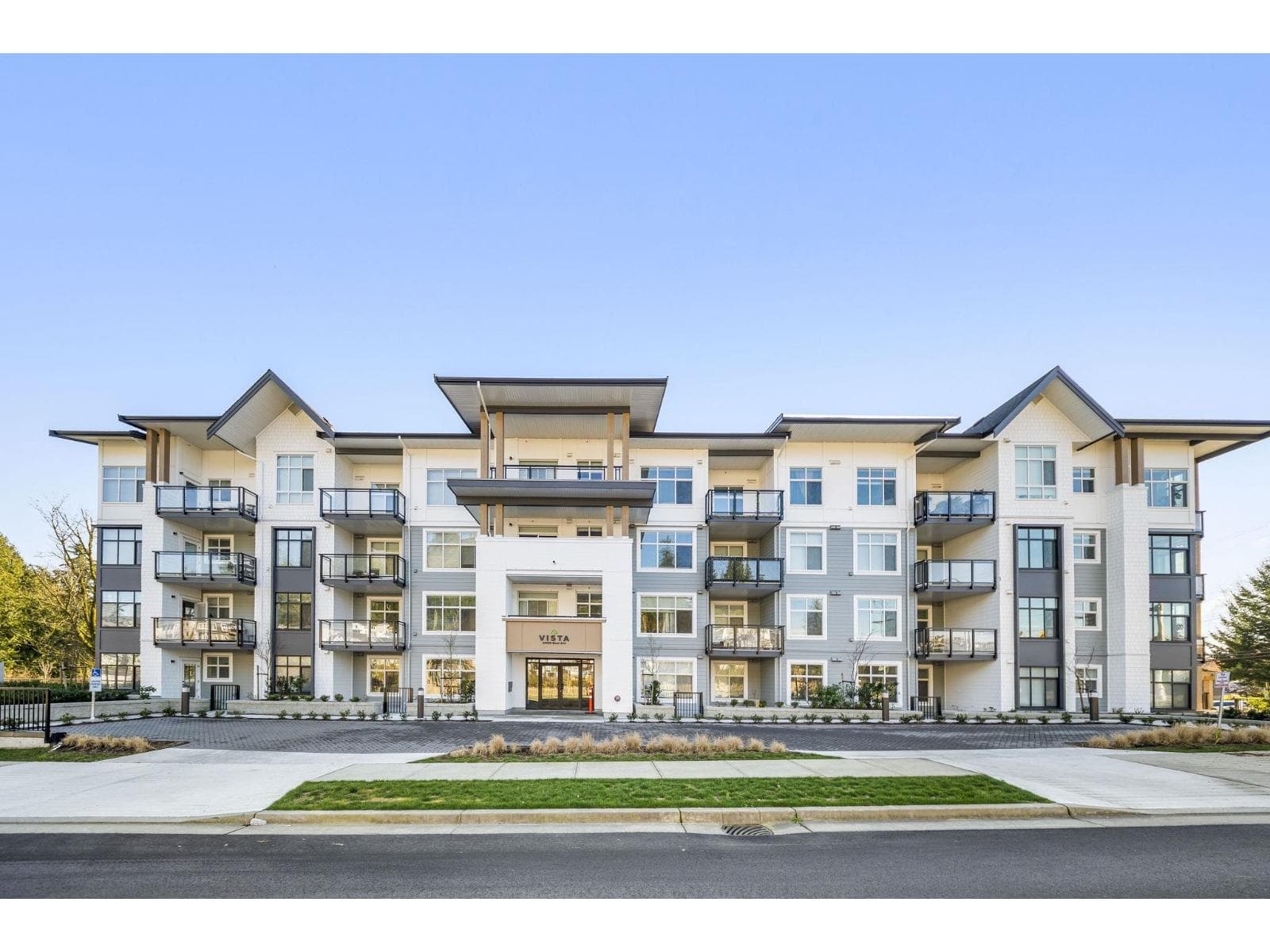 211 33920 BEST AVENUE