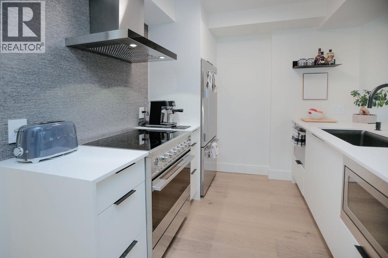 703 1288 ALBERNI STREET