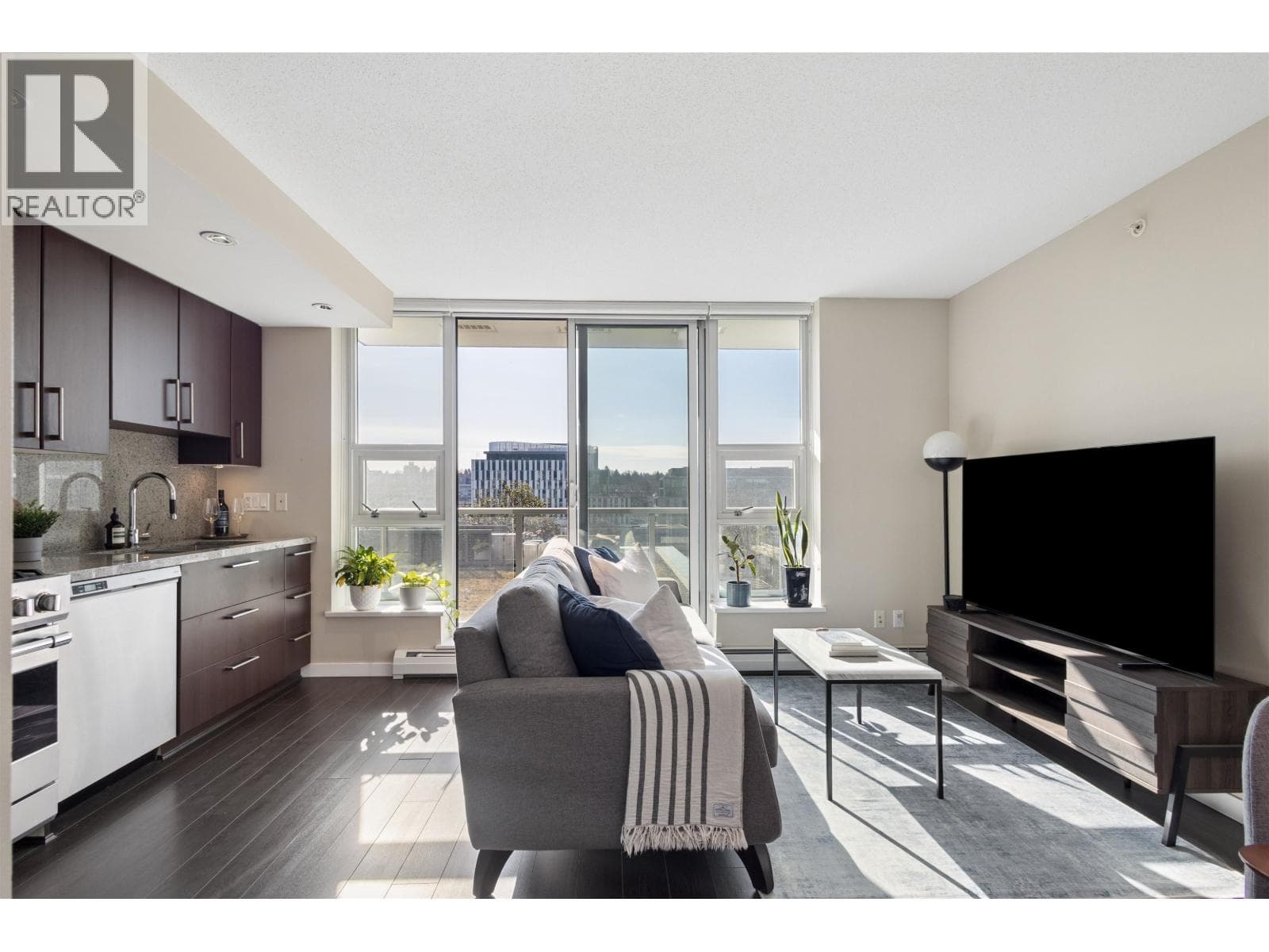 903 138 W 1ST AVENUE