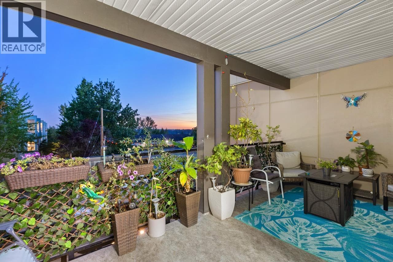 306 22577 ROYAL CRESCENT