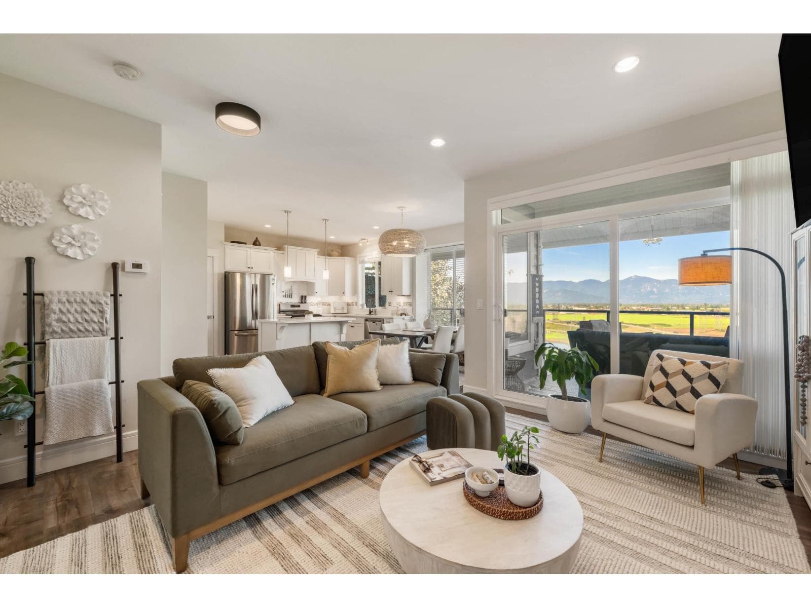 10 50634 LEDGESTONE PLACE, Eastern Hillsides