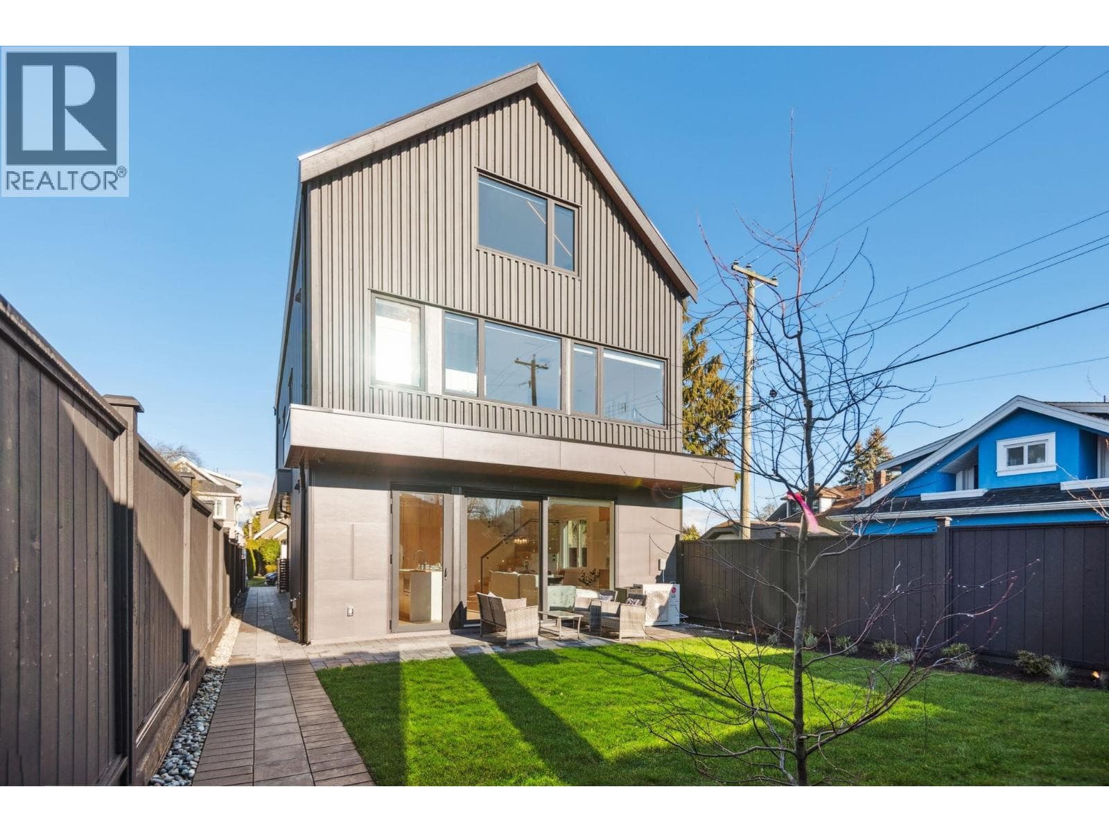 2 3620 W 20TH AVENUE