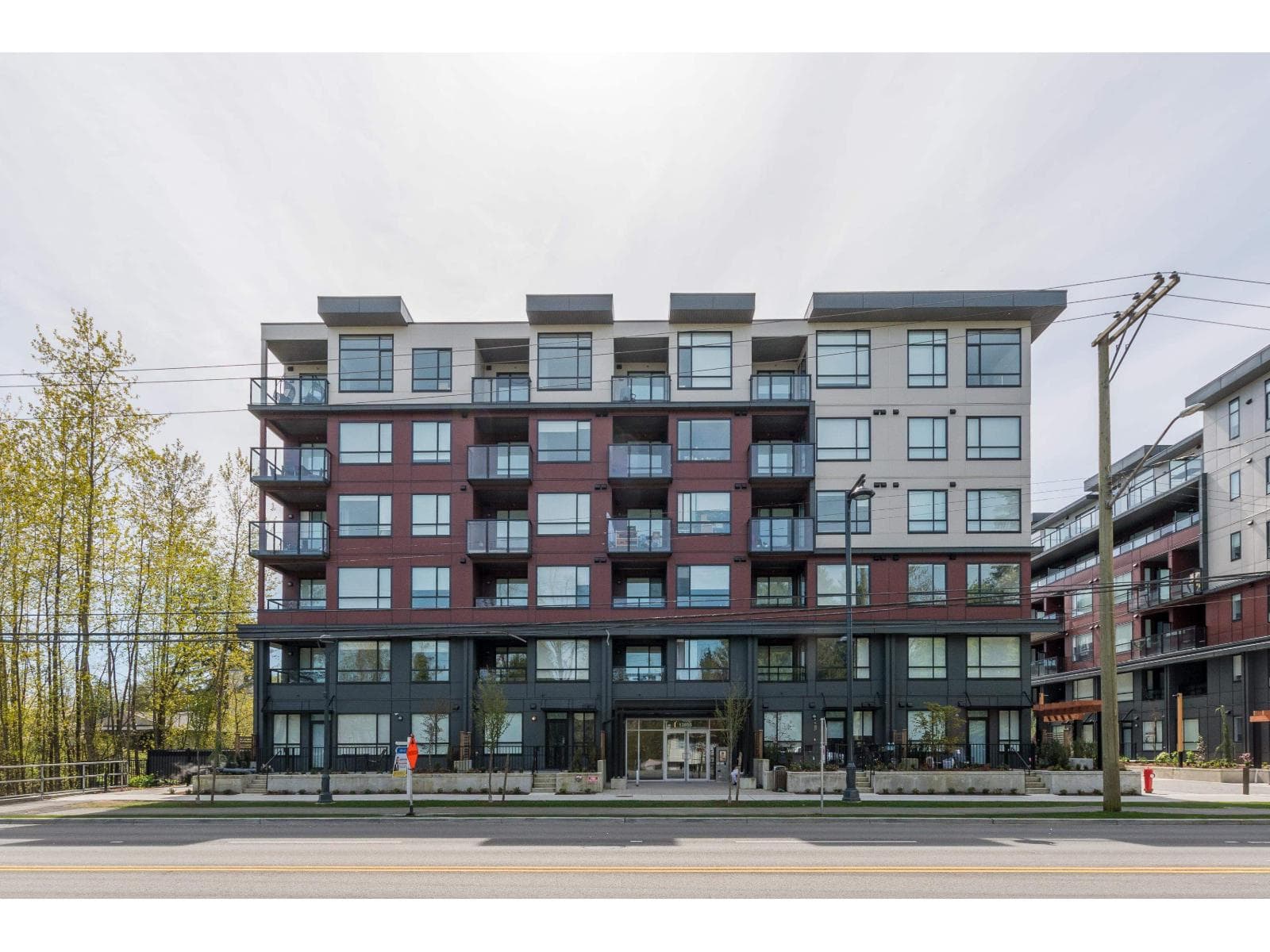 E216 13858 108 AVENUE