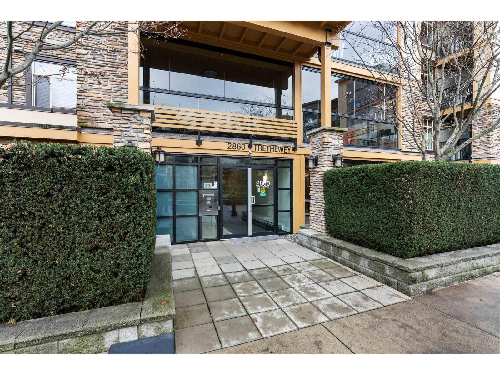 609 2860 TRETHEWEY STREET