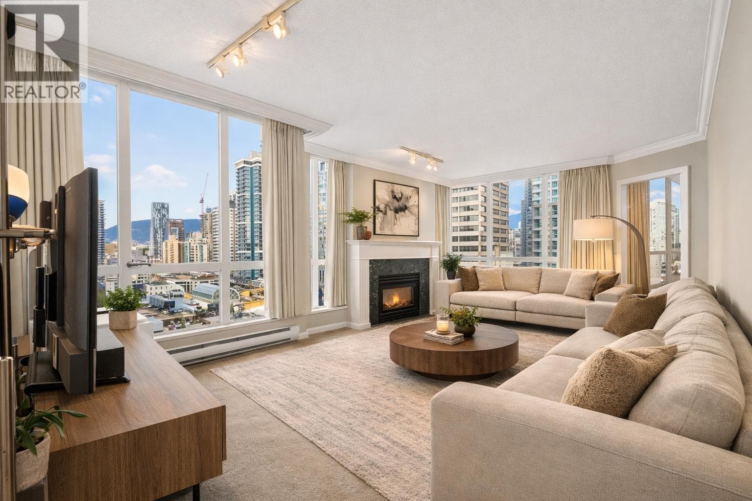 1003 1111 HARO STREET