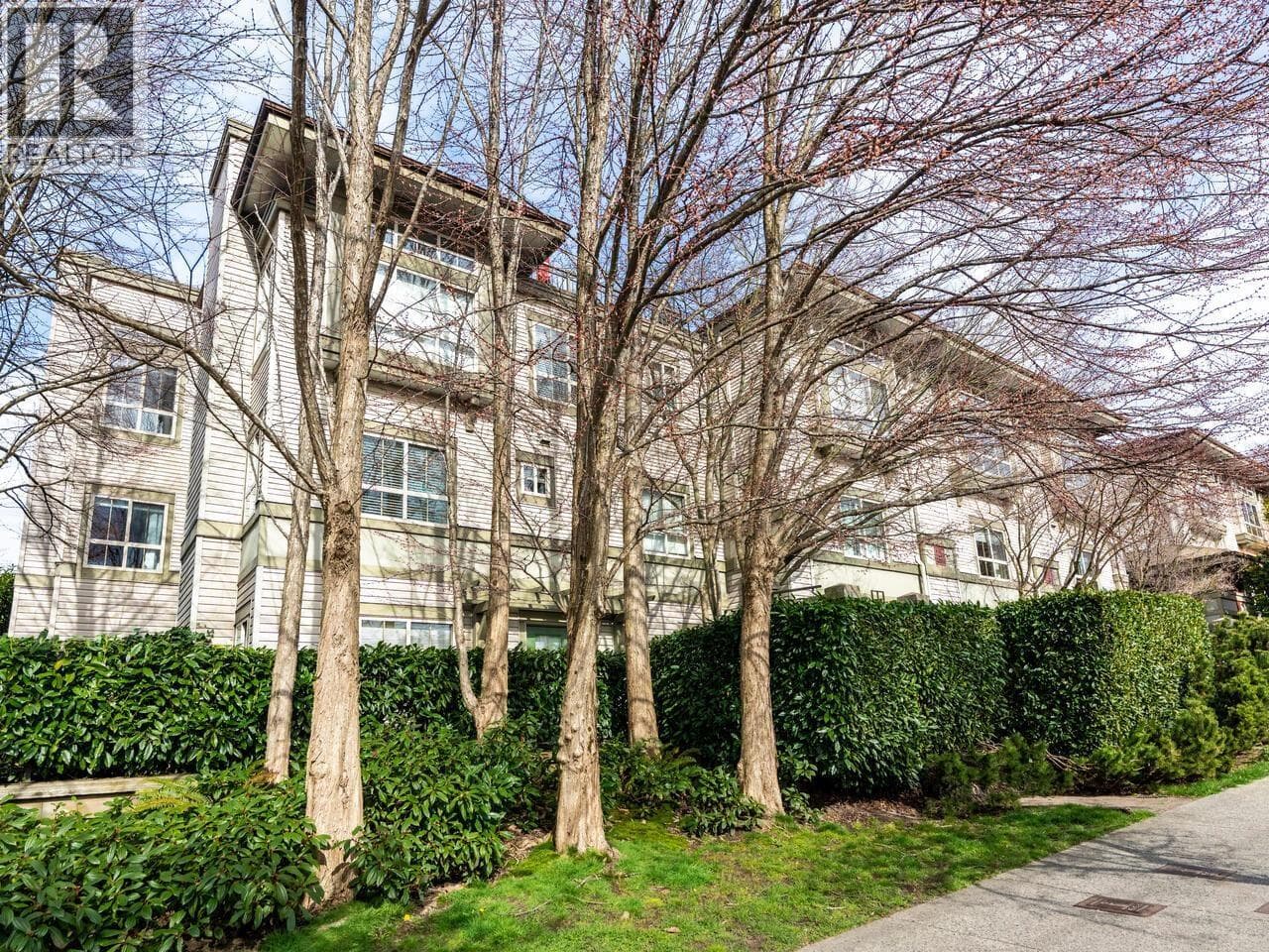 8 2375 W BROADWAY STREET