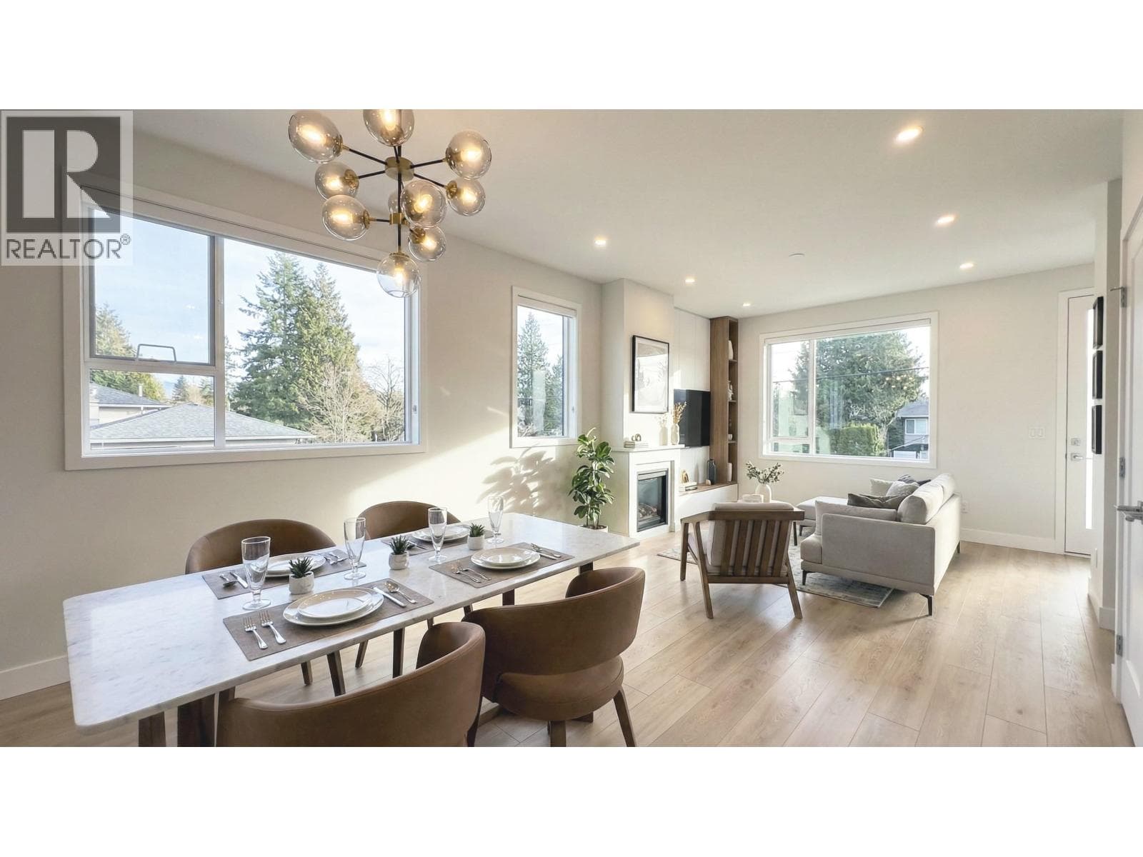 1 2240 E 39TH AVENUE