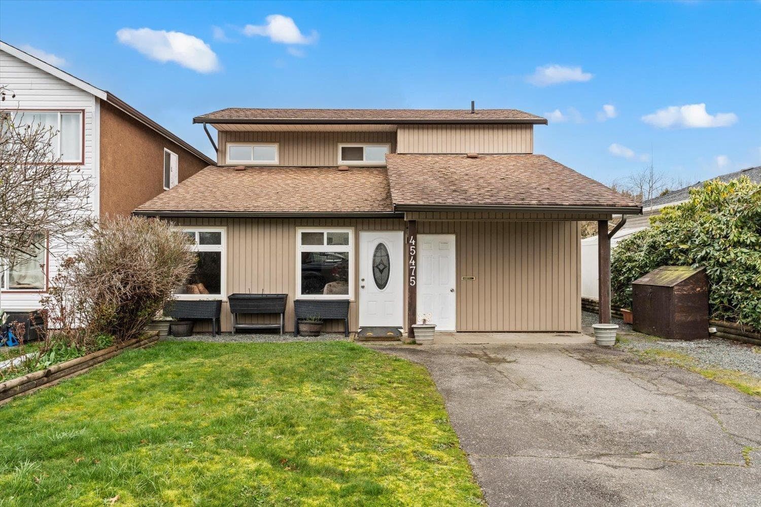 45475 MEADOWBROOK DRIVE, Chilliwack Proper South
