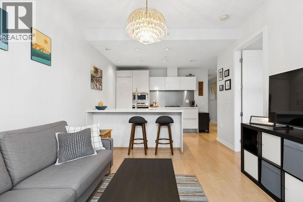 403 181 W 1ST AVENUE