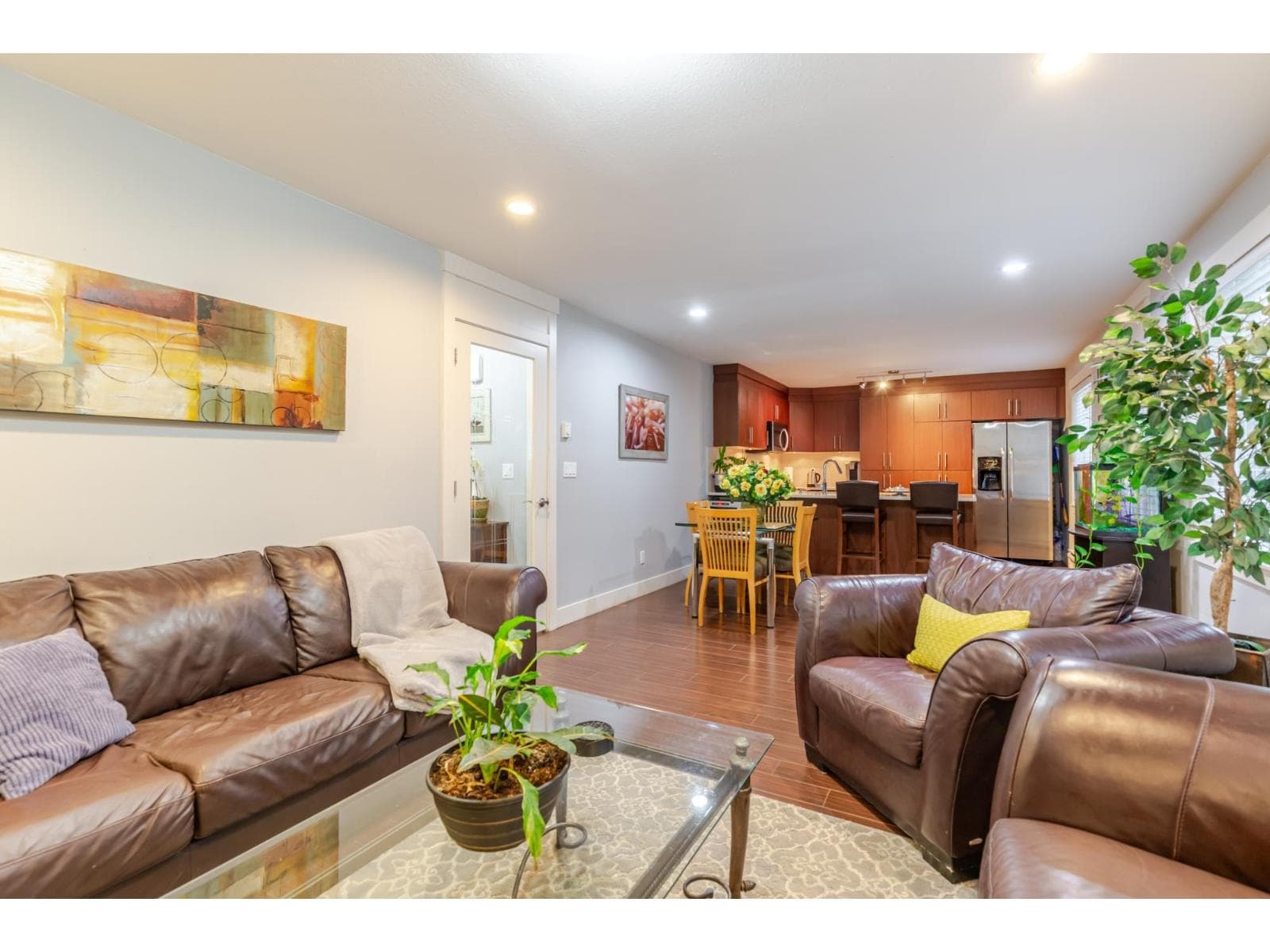 12 30748 CARDINAL AVENUE