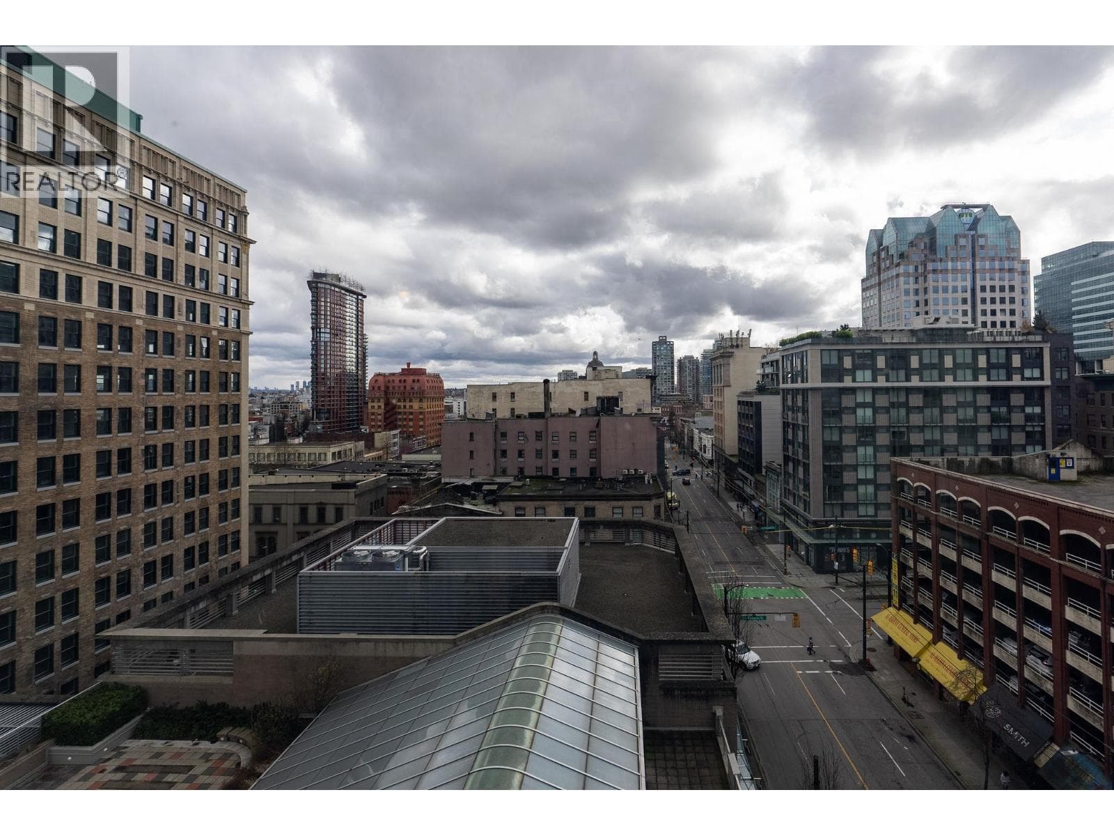 909 438 SEYMOUR STREET