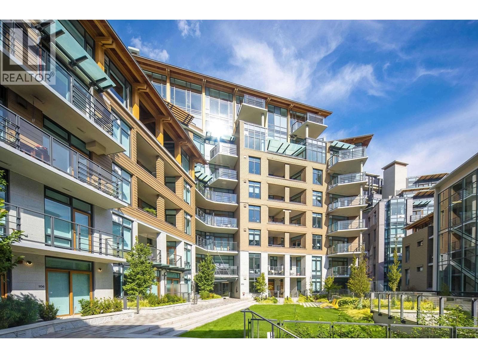 306 6687 NELSON AVENUE