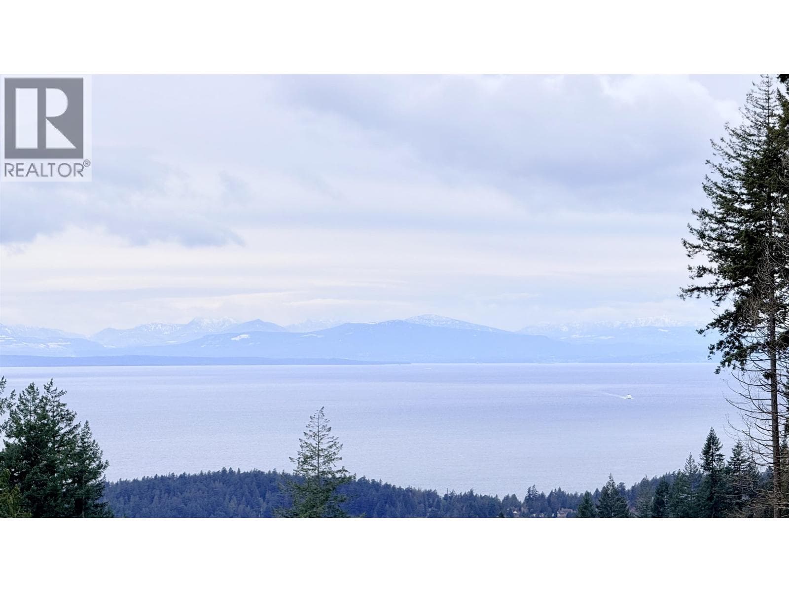 903 3963 UPLANDS WAY