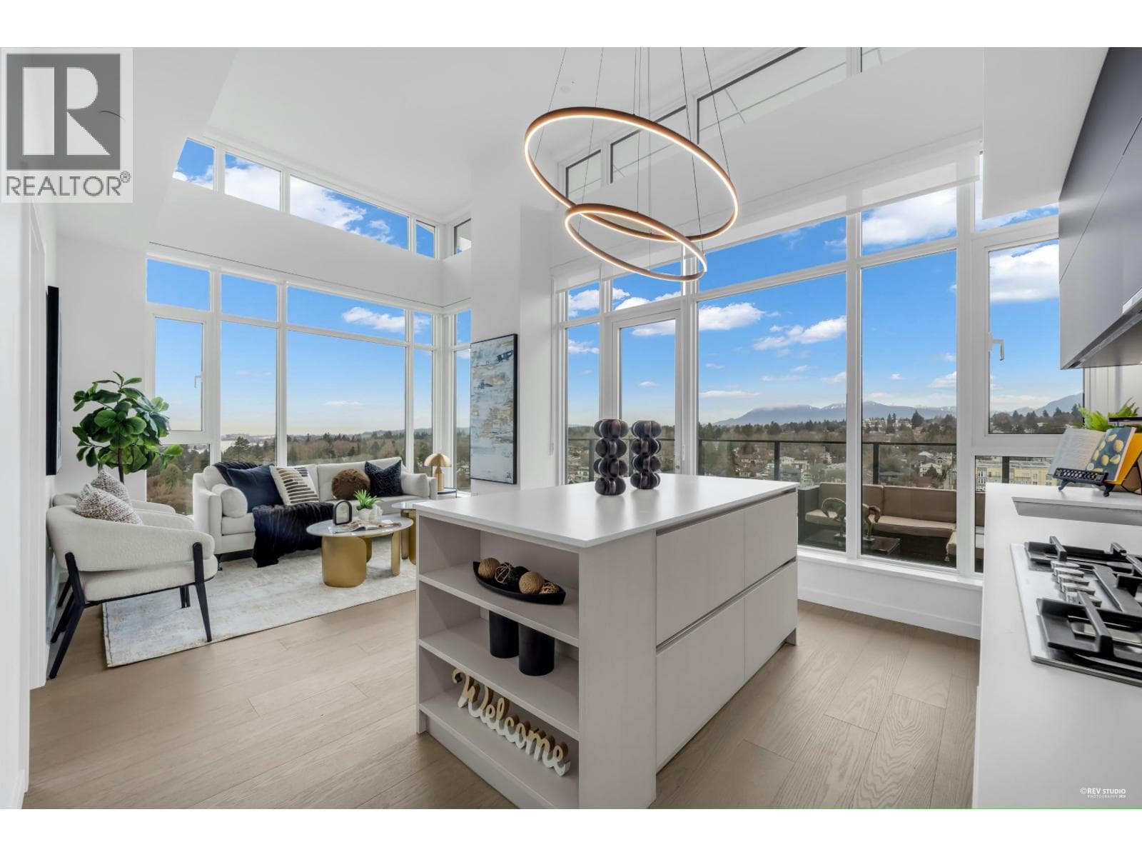 1001 8415 GRANVILLE STREET