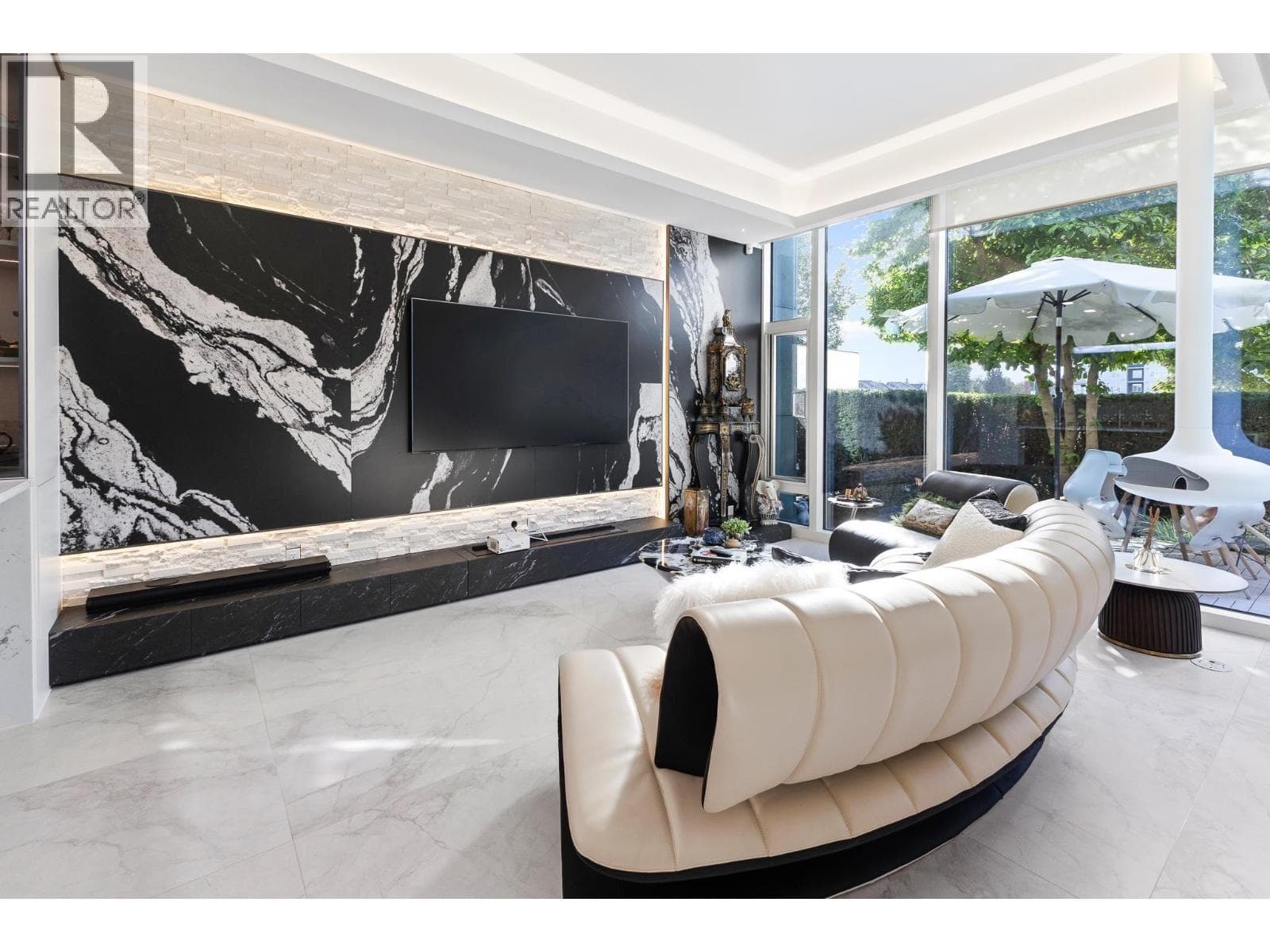 207 5177 BRIGHOUSE WAY