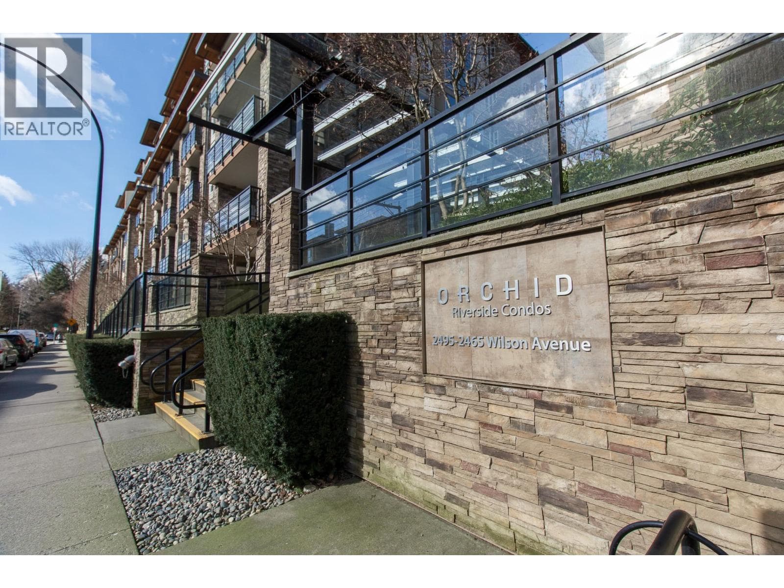 202 2495 WILSON AVENUE