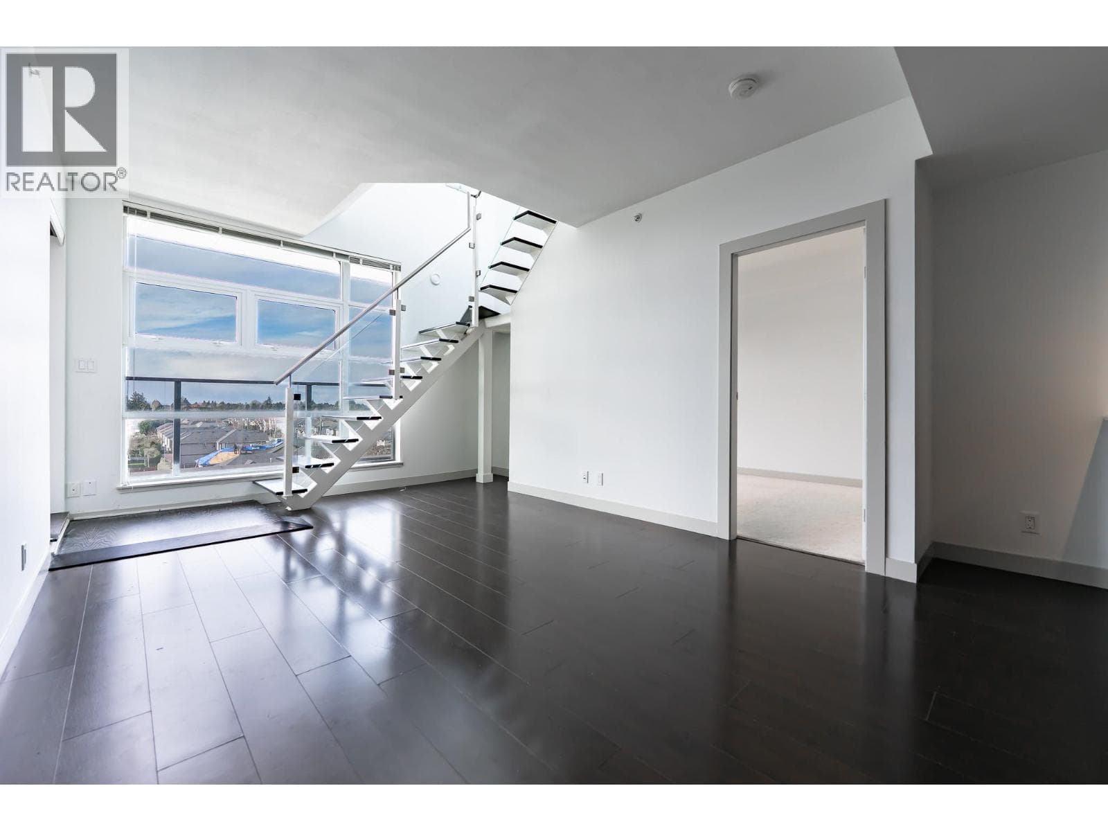 502 10020 DUNOON DRIVE