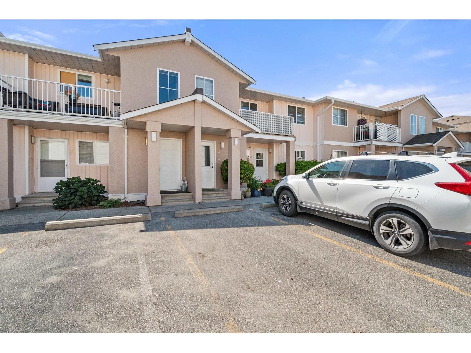 18 5915 VEDDER ROAD, Garrison Crossing