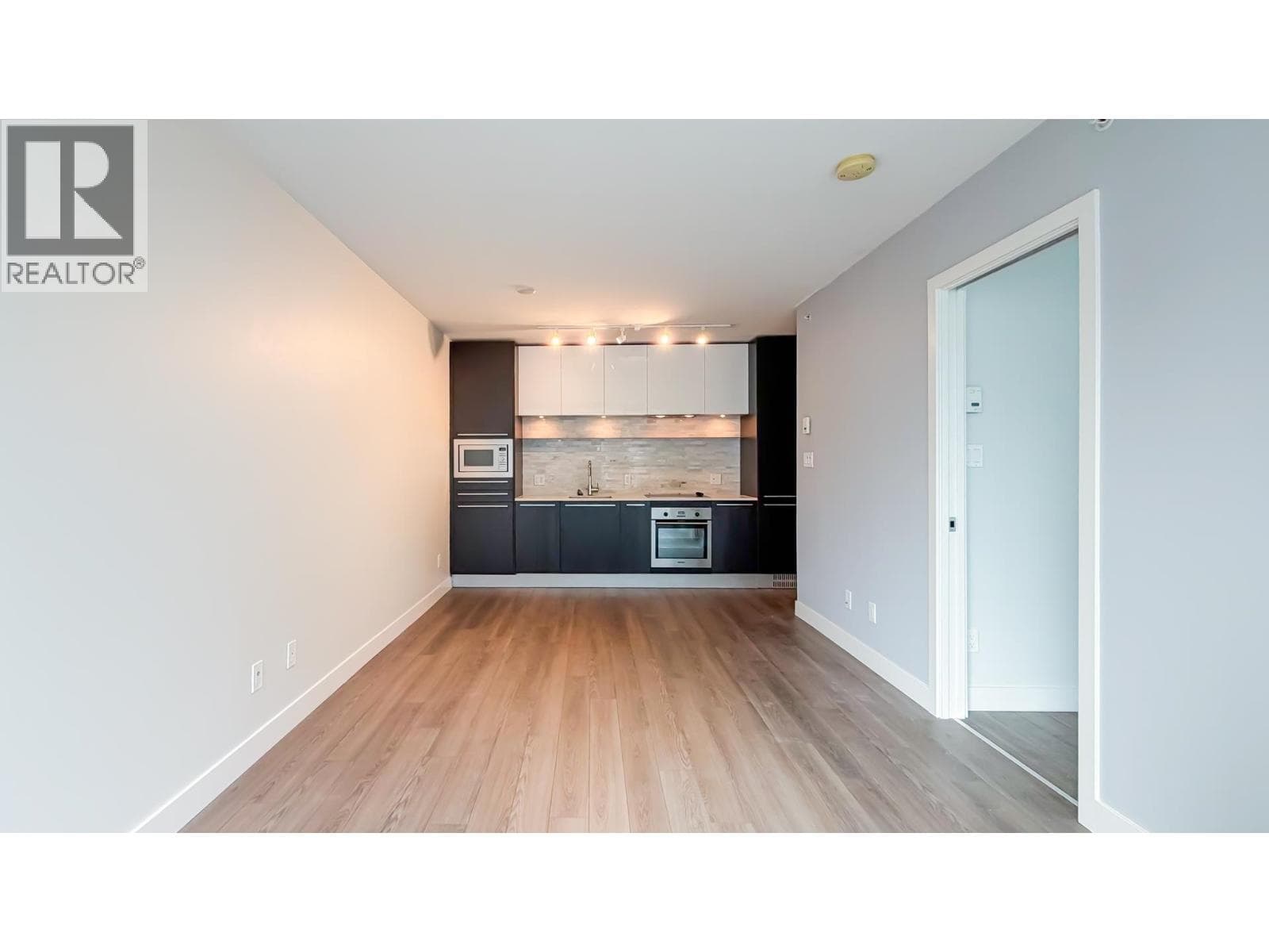 203 8031 NUNAVUT LANE