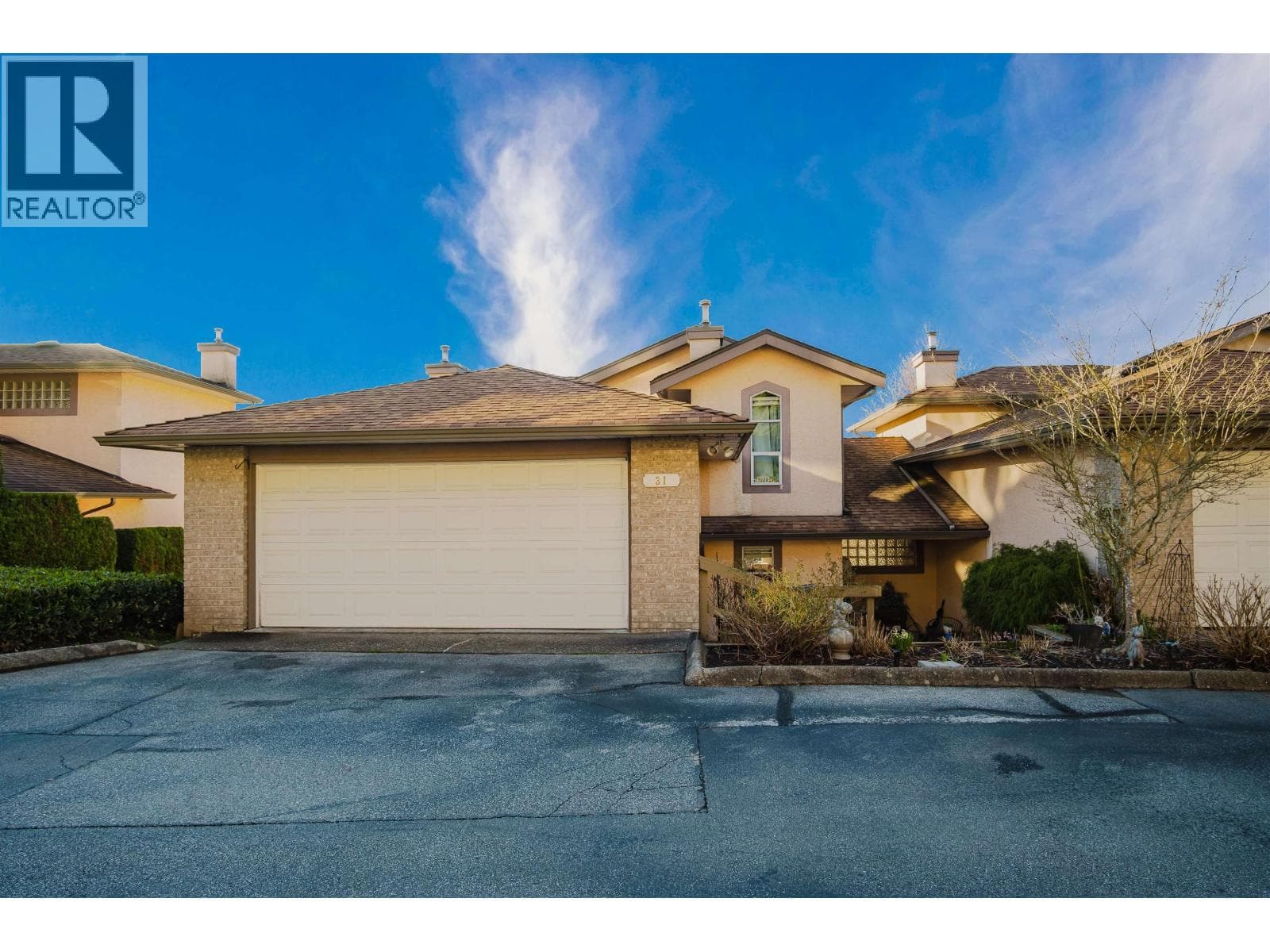 31 1238 EASTERN DRIVE