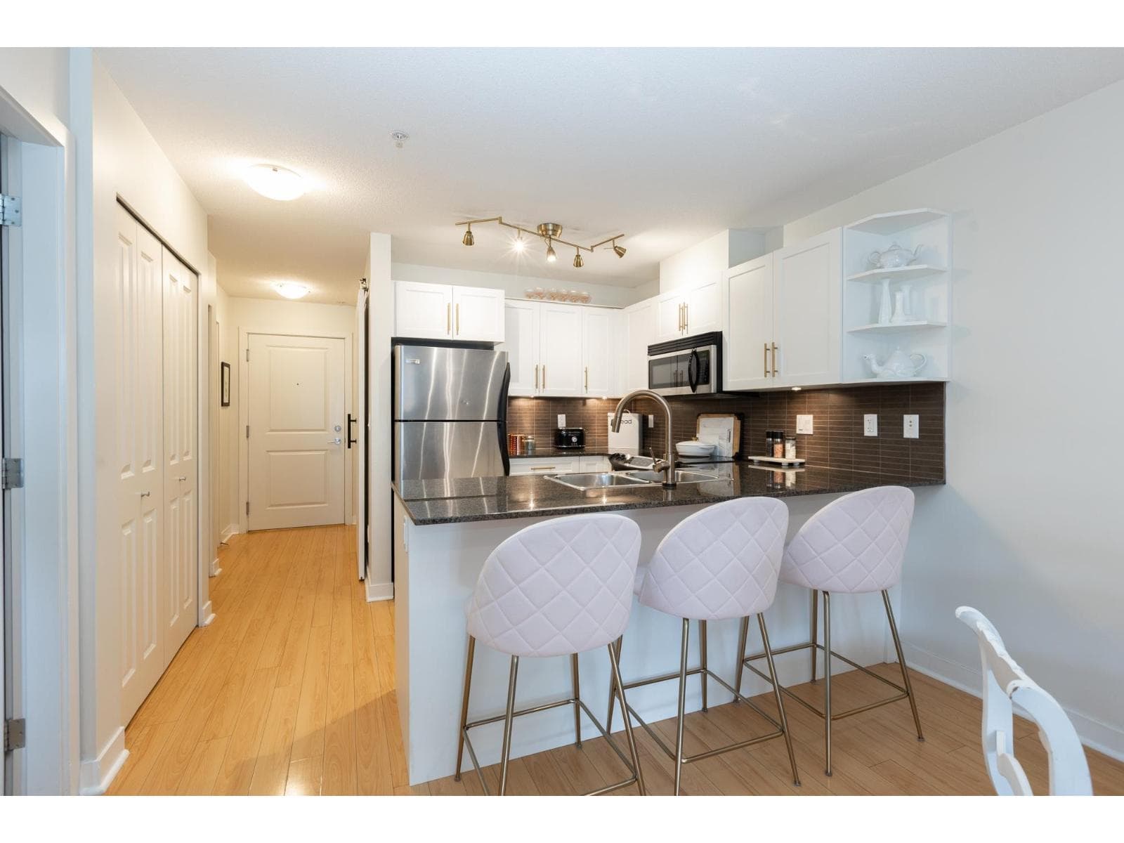 E302 8929 202 STREET