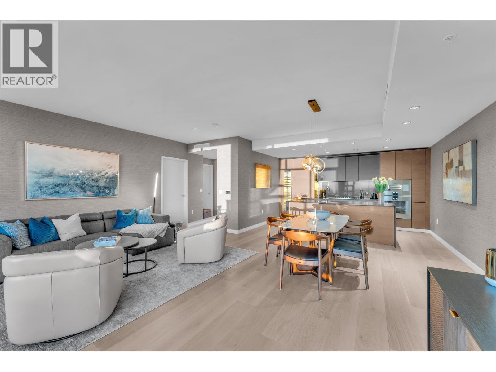 5205 1289 HORNBY STREET