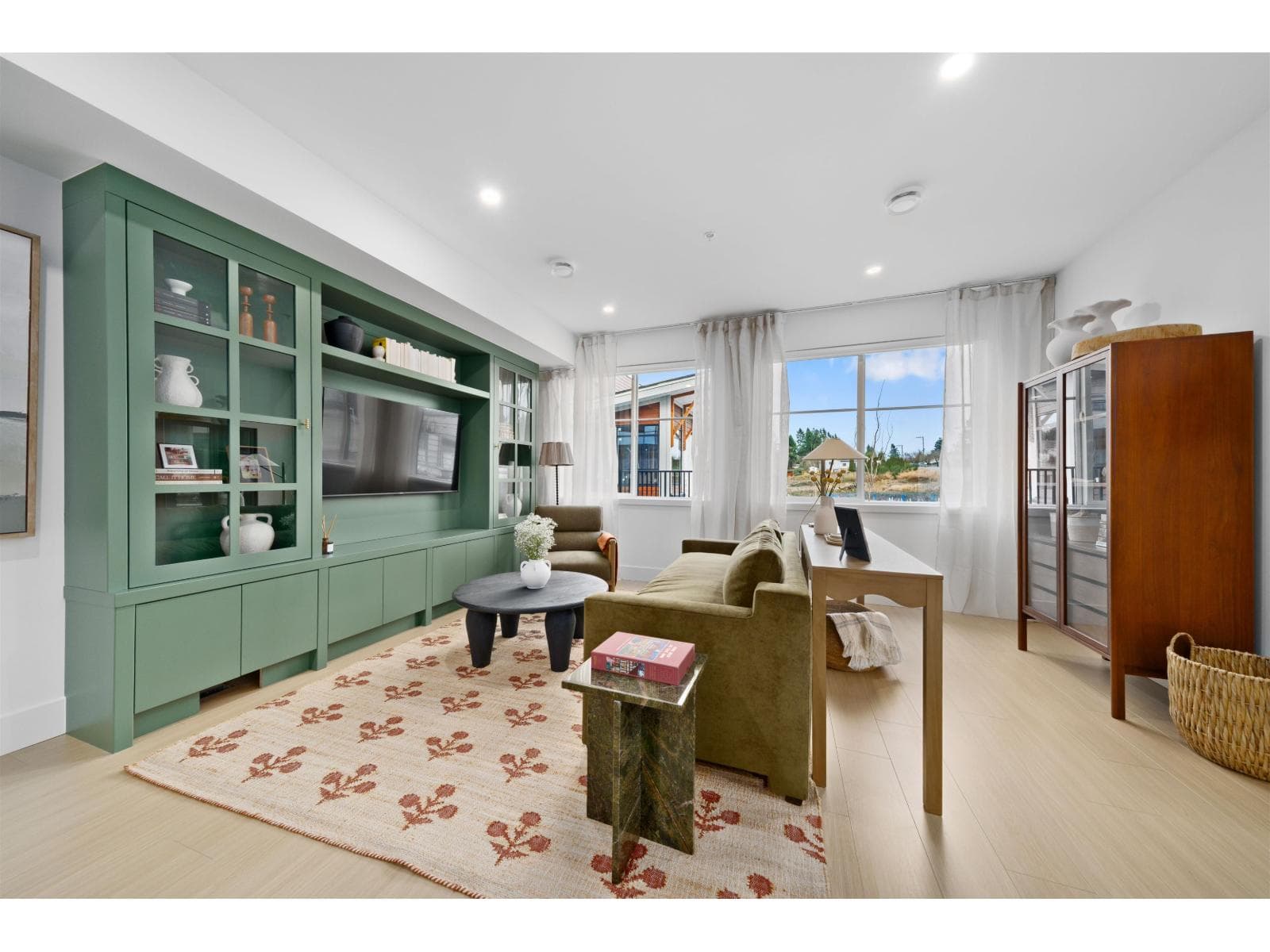 12 32929 CHERRY AVENUE