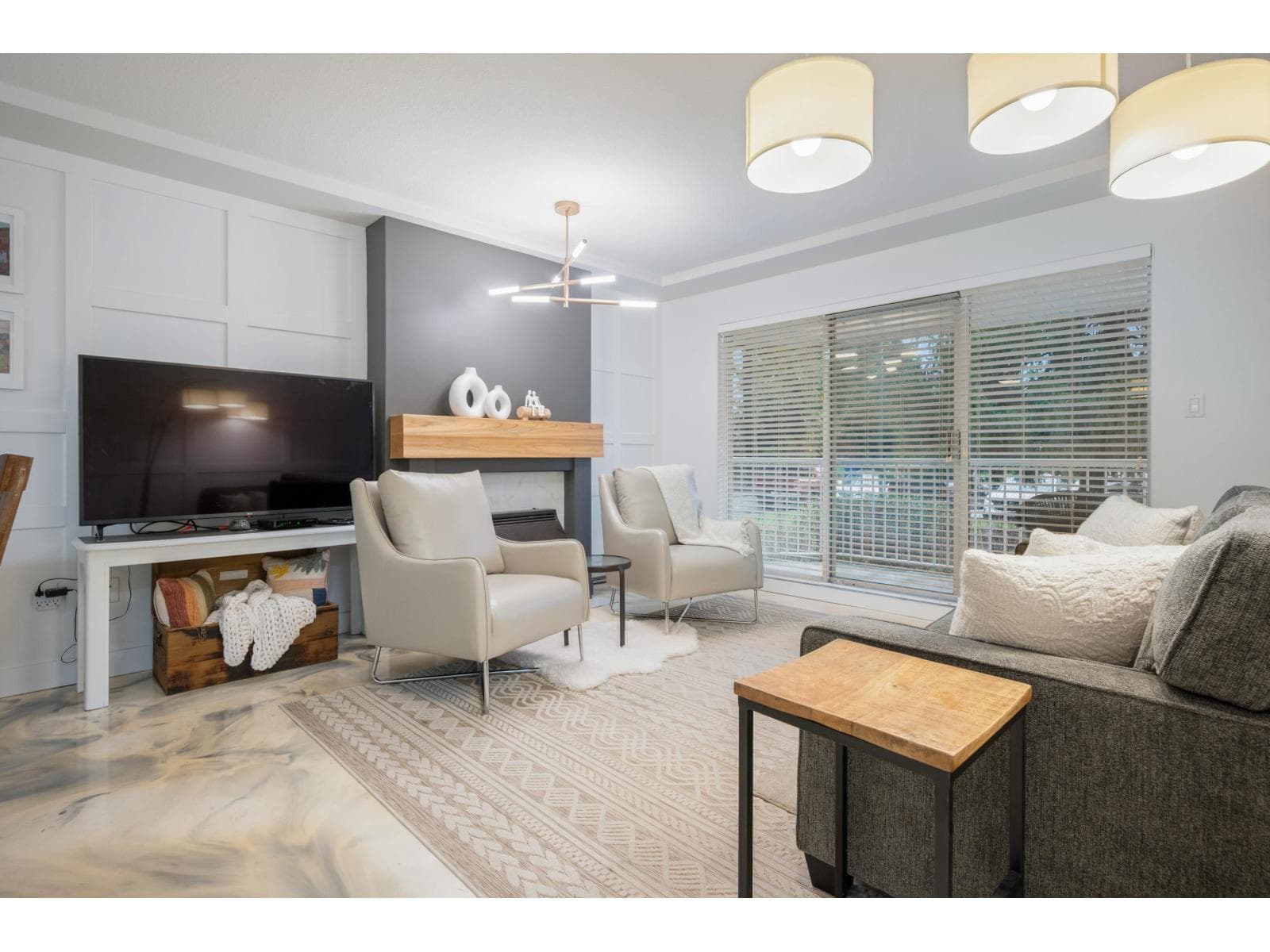 107 33375 MAYFAIR AVENUE