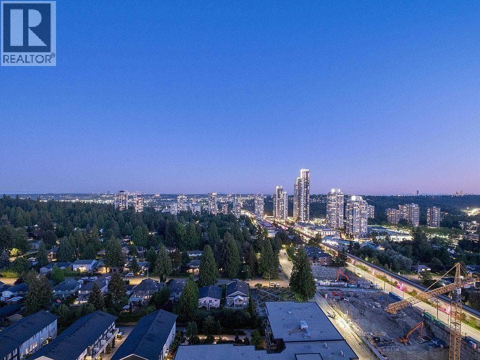 2306 657 WHITING WAY