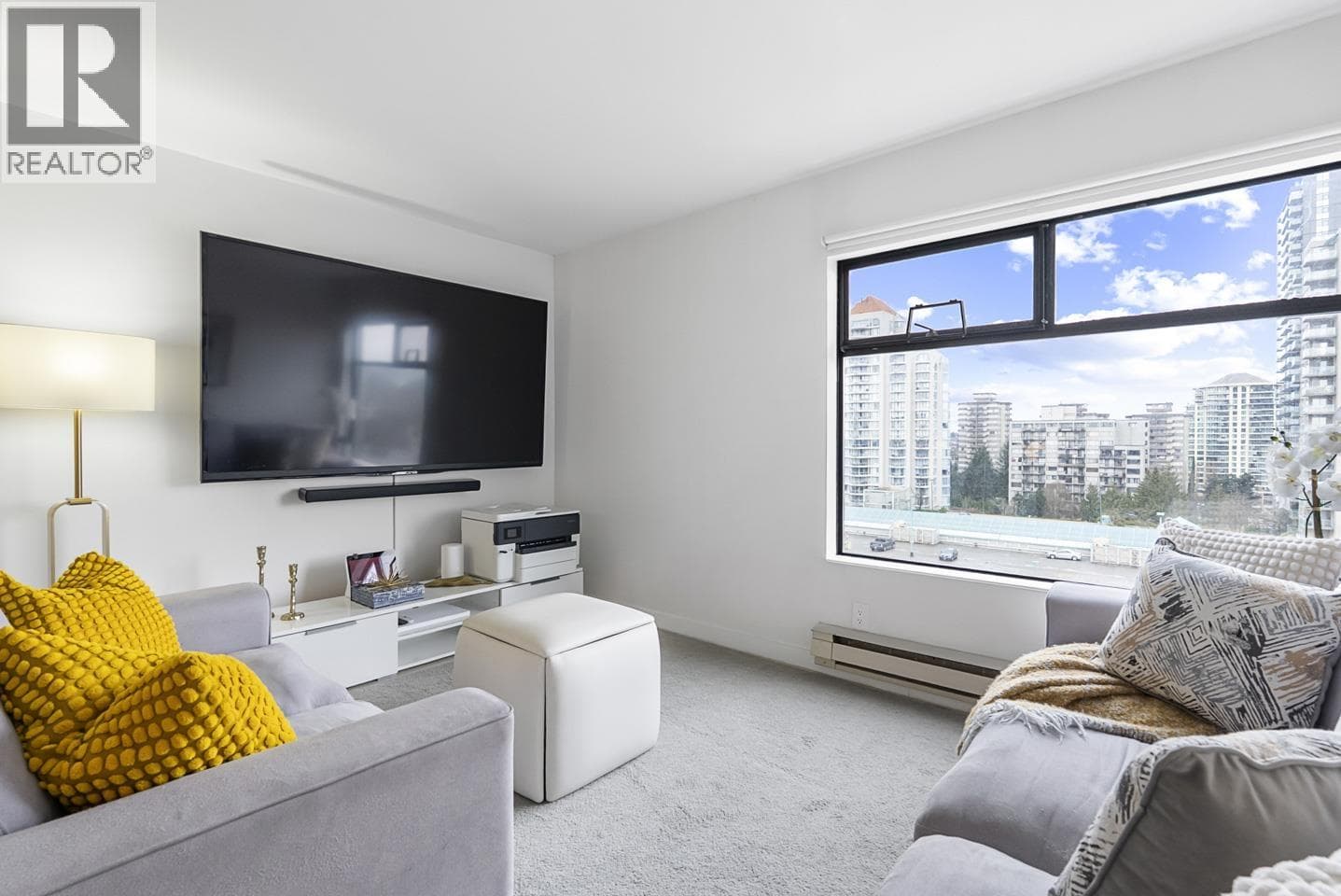 1007 615 BELMONT STREET