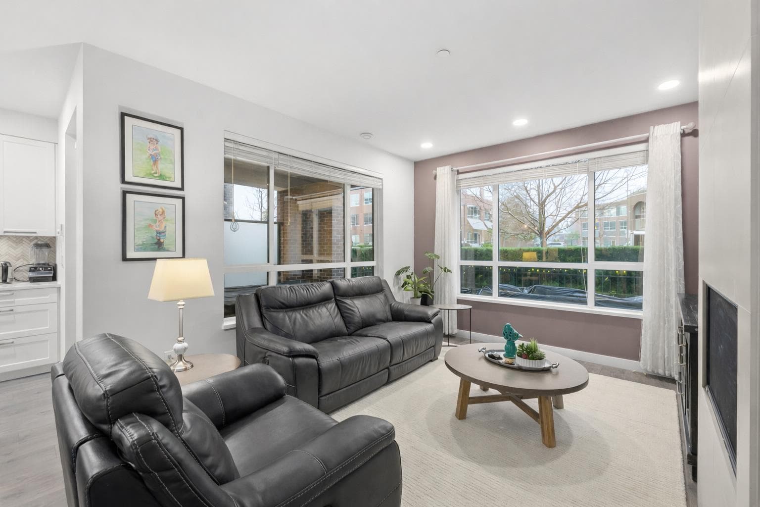 110 33540 MAYFAIR AVENUE