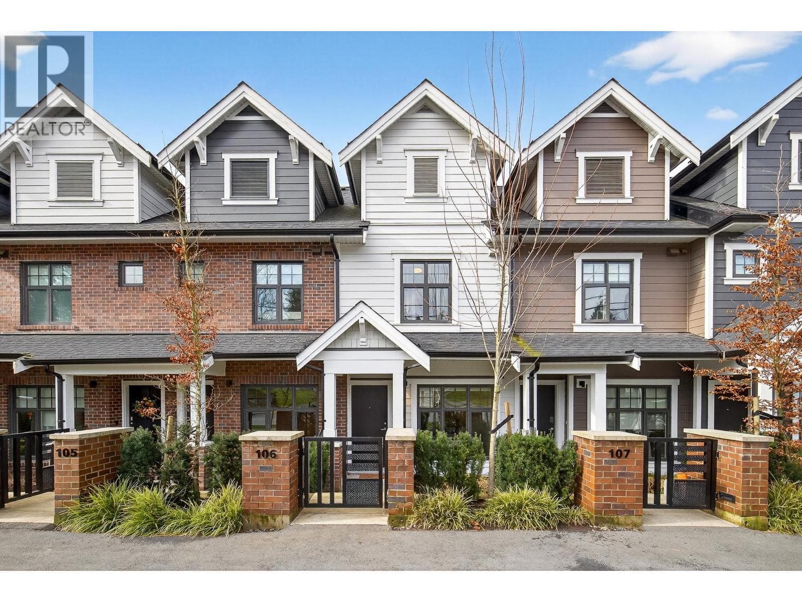 106 678 FAIRVIEW STREET