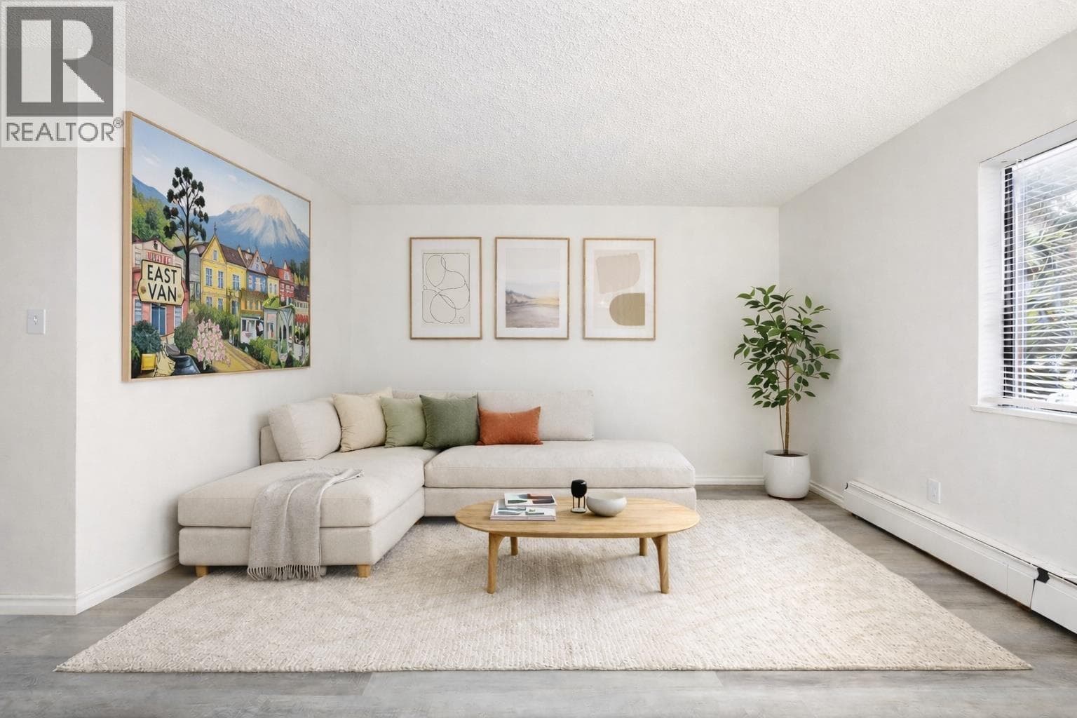 215 830 E 7TH AVENUE