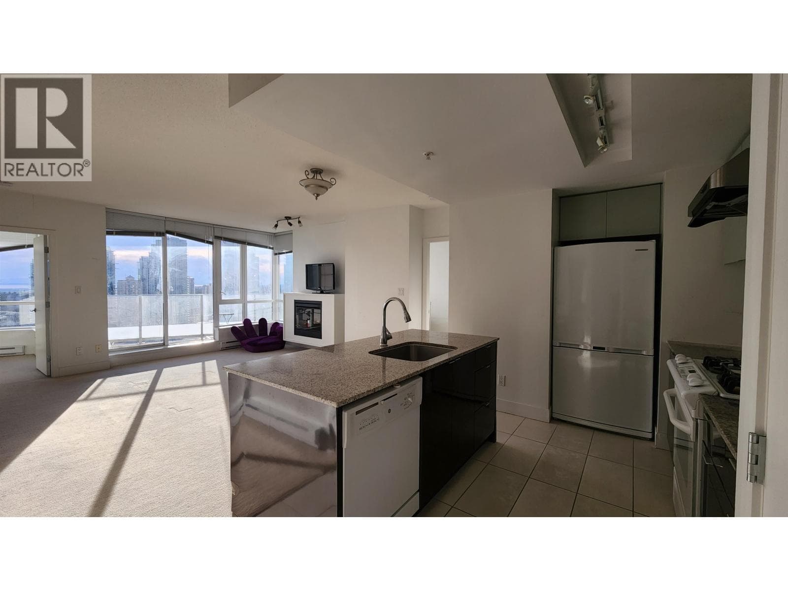 3009 4808 HAZEL STREET