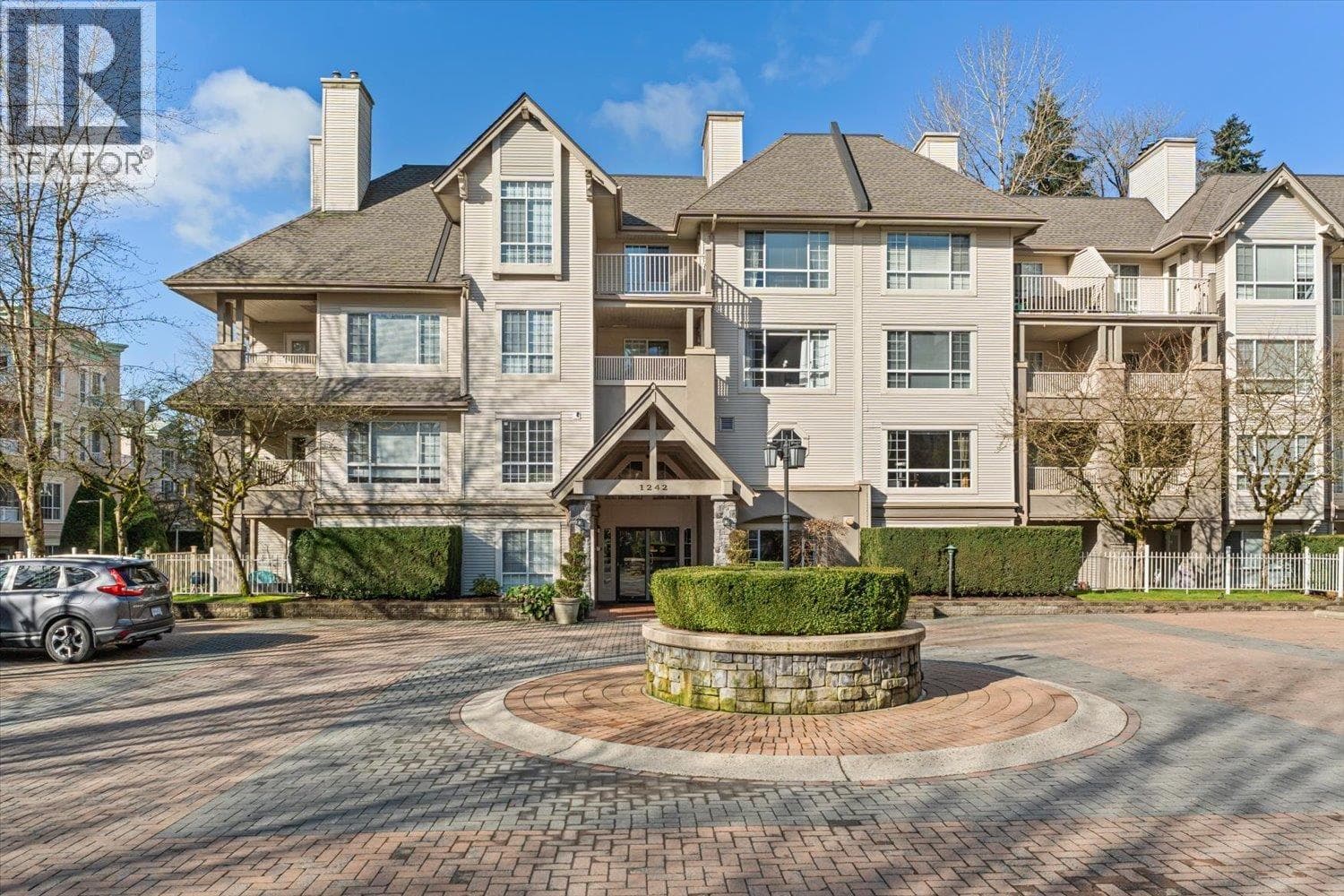 418 1242 TOWN CENTRE BOULEVARD