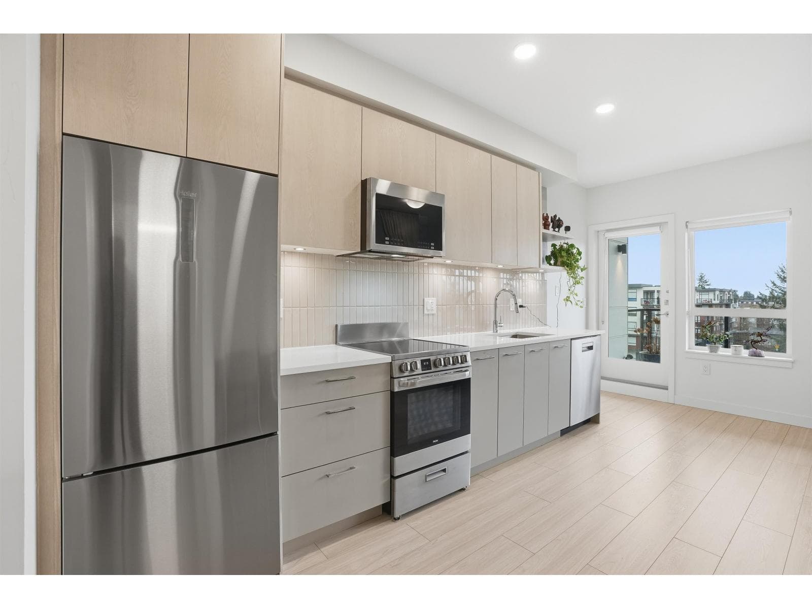 604 10777 138 STREET